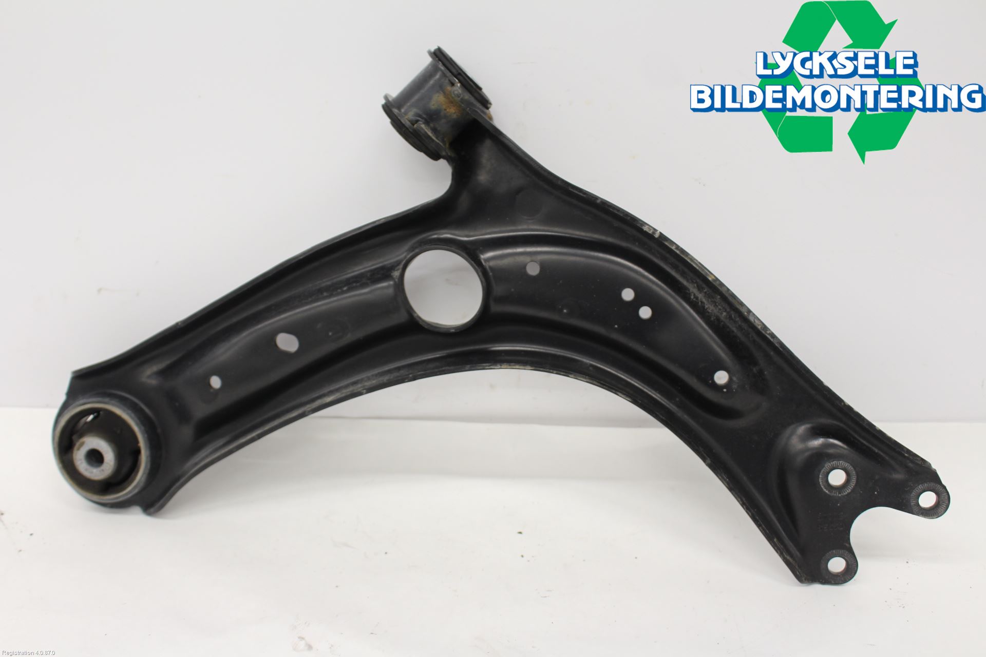 Volkswagen VW TIGUAN 16-24 Bärarm Fram Undre Vä
