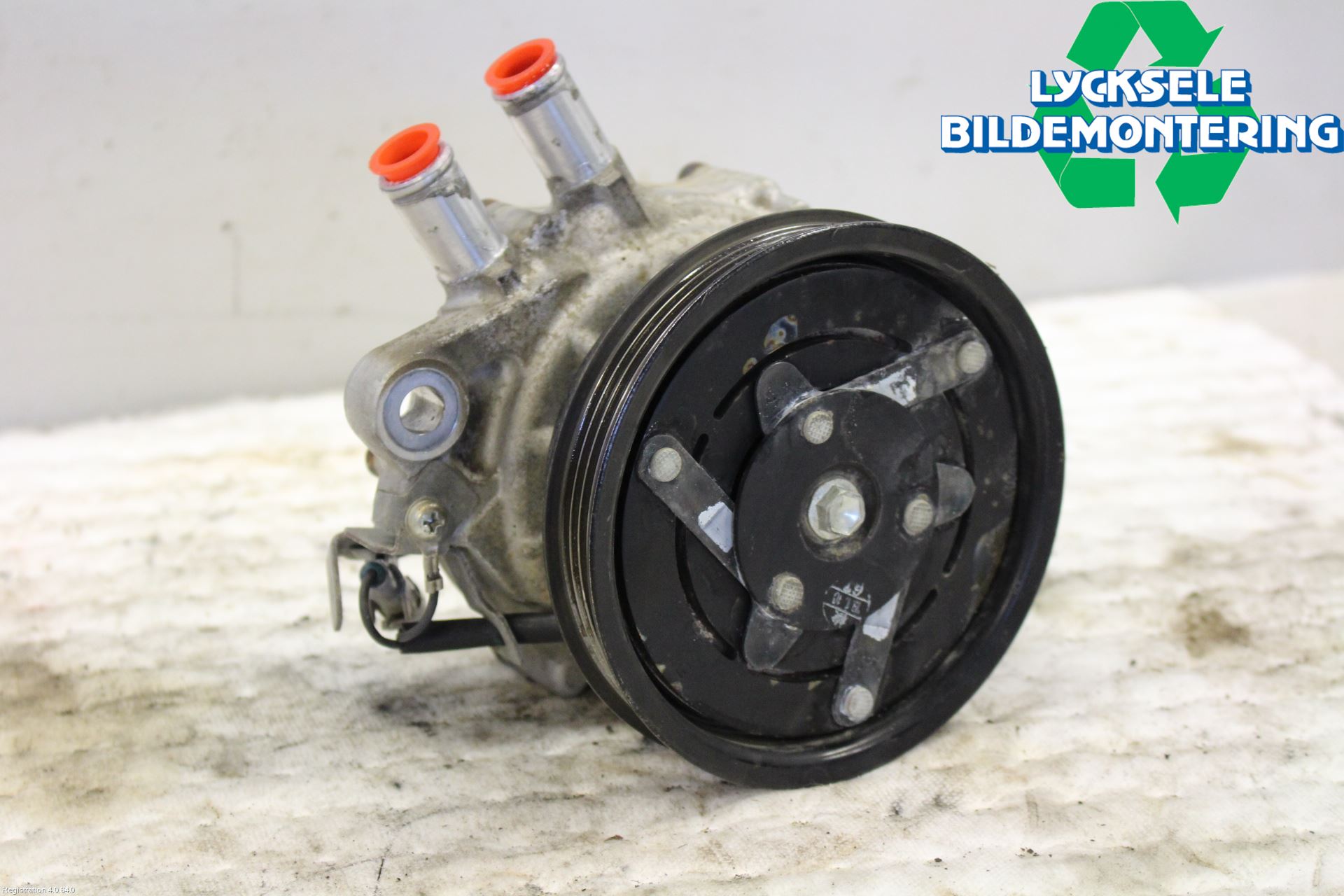 Toyota HILUX 16- Vattenpump