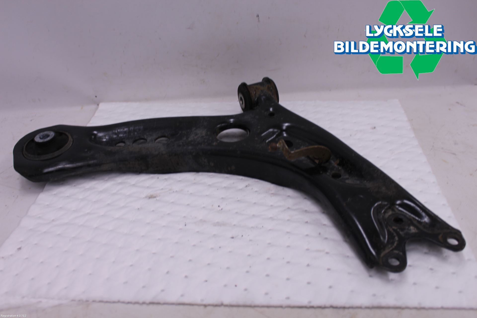 Skoda OCTAVIA (5E) 13-20 Bärarm Fram Undre Hö