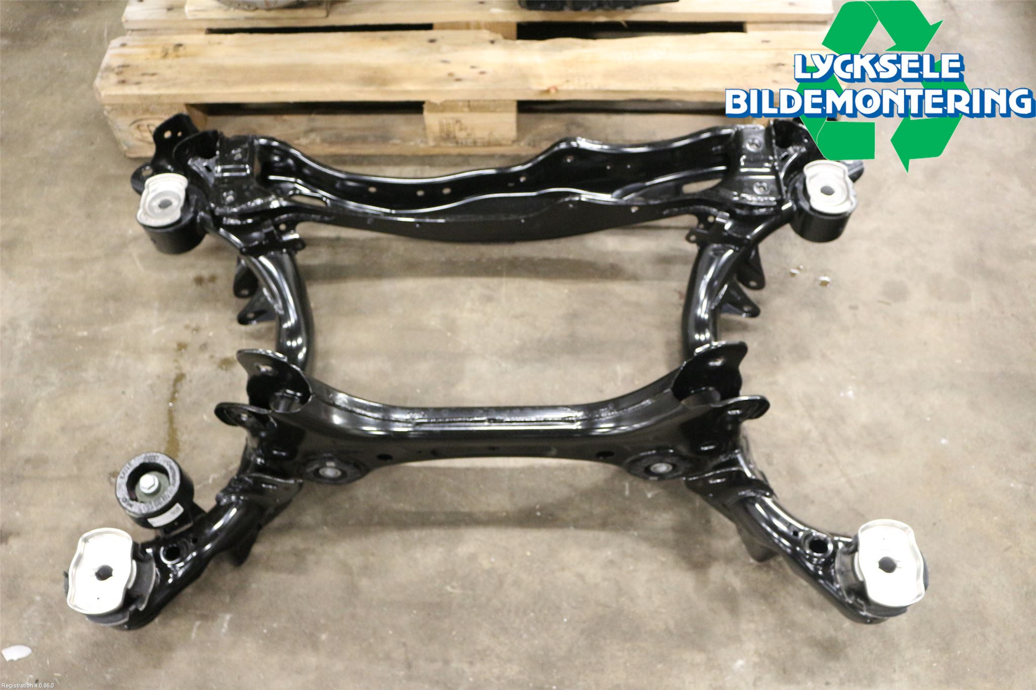 Audi A4/S4 B9 20- Bakaxelbalk