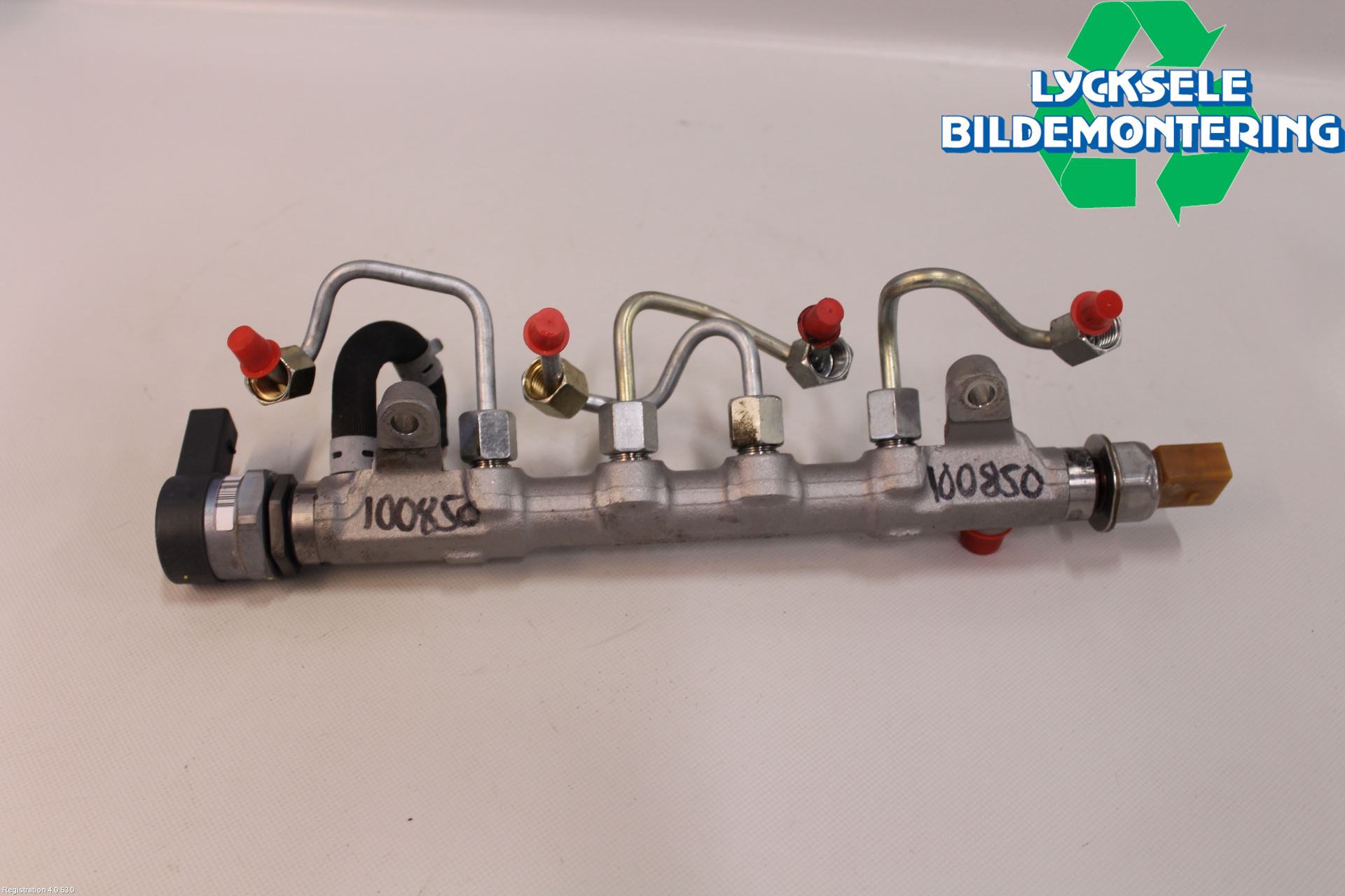 Volkswagen VW PASSAT 11-14 Inj. Fuelrail