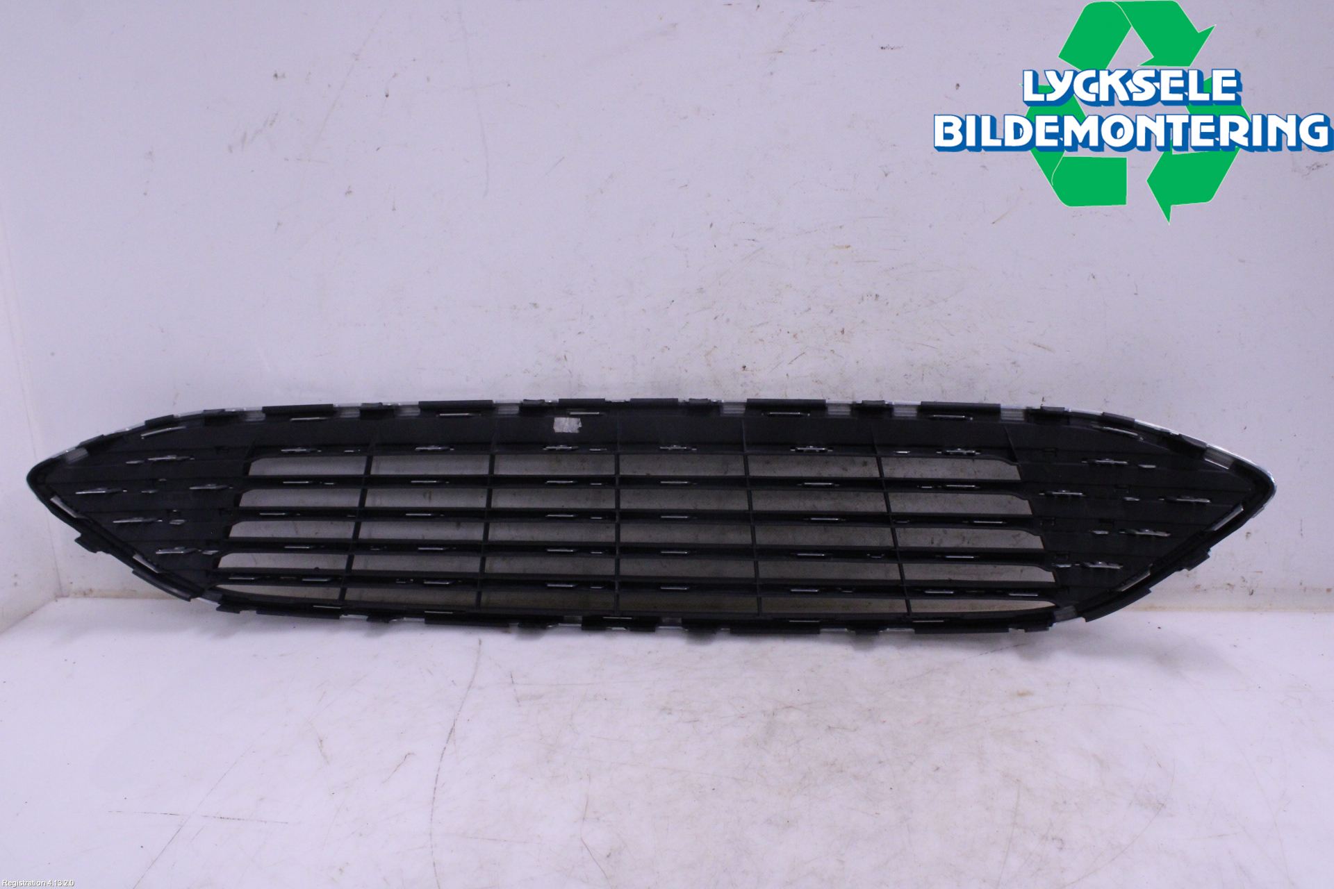 Ford FOCUS 15-18 Grill Komp