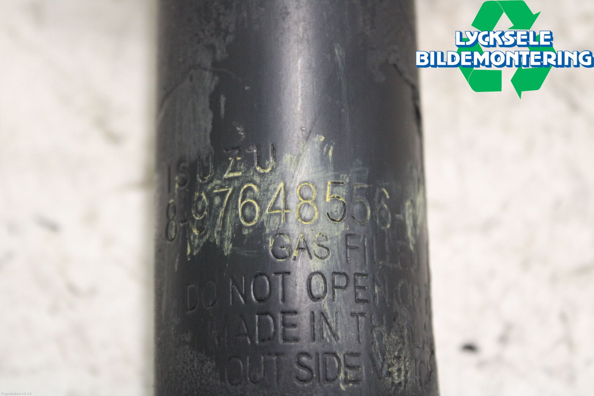 Isuzu D-MAX Fjäderben Fram Höger