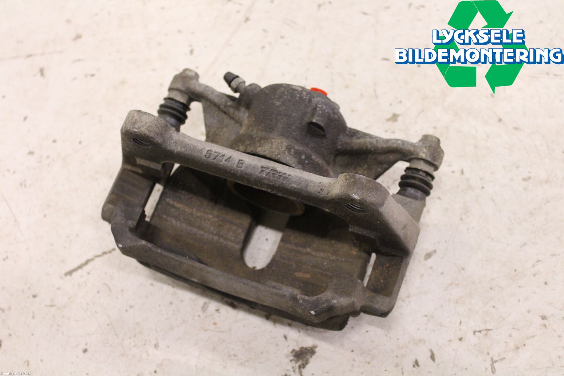 Volkswagen VW PASSAT 15-19 Bromsok Fram Vänster