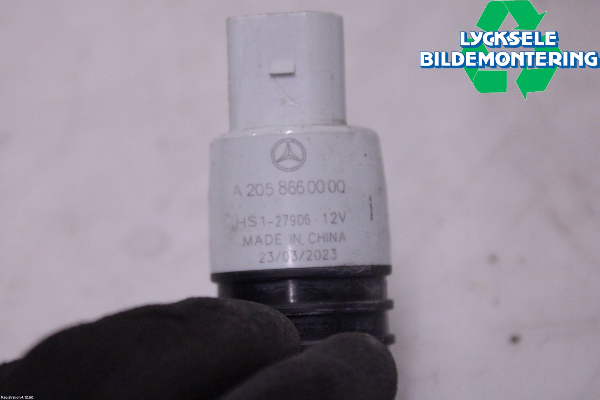 Mercedes-Benz MB E-KLASS (W214) 24- Spolarpump Vindruta