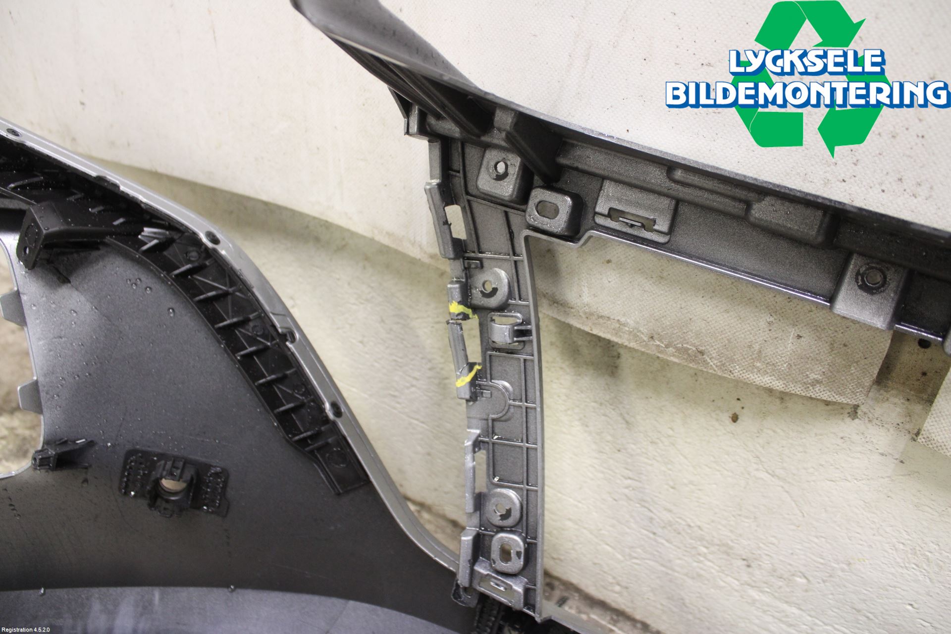 Hyundai TUCSON 05- Stötfångarbeklädnad Fram
