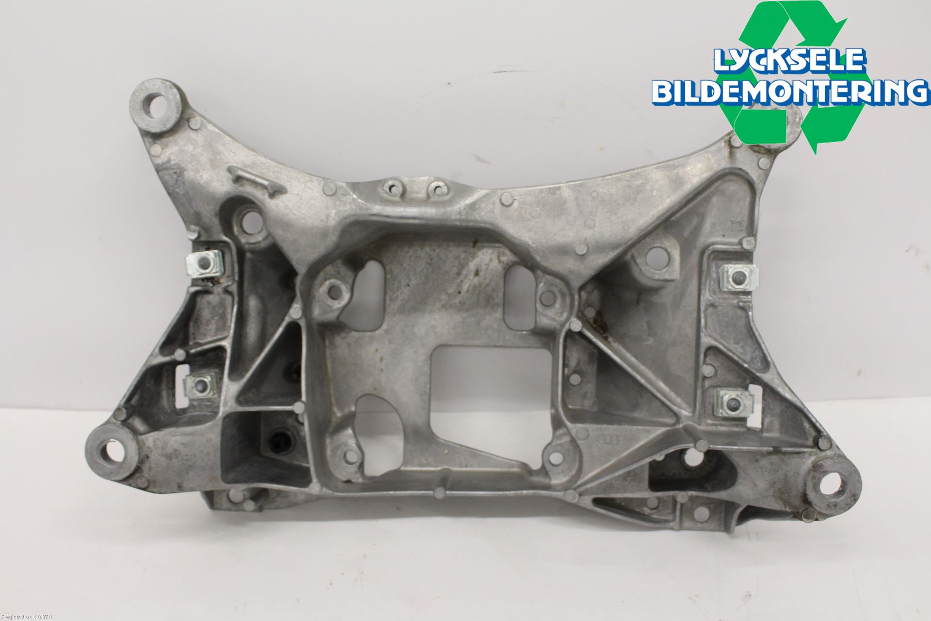 Audi A6 F2/C8 19- Växellådsbalk