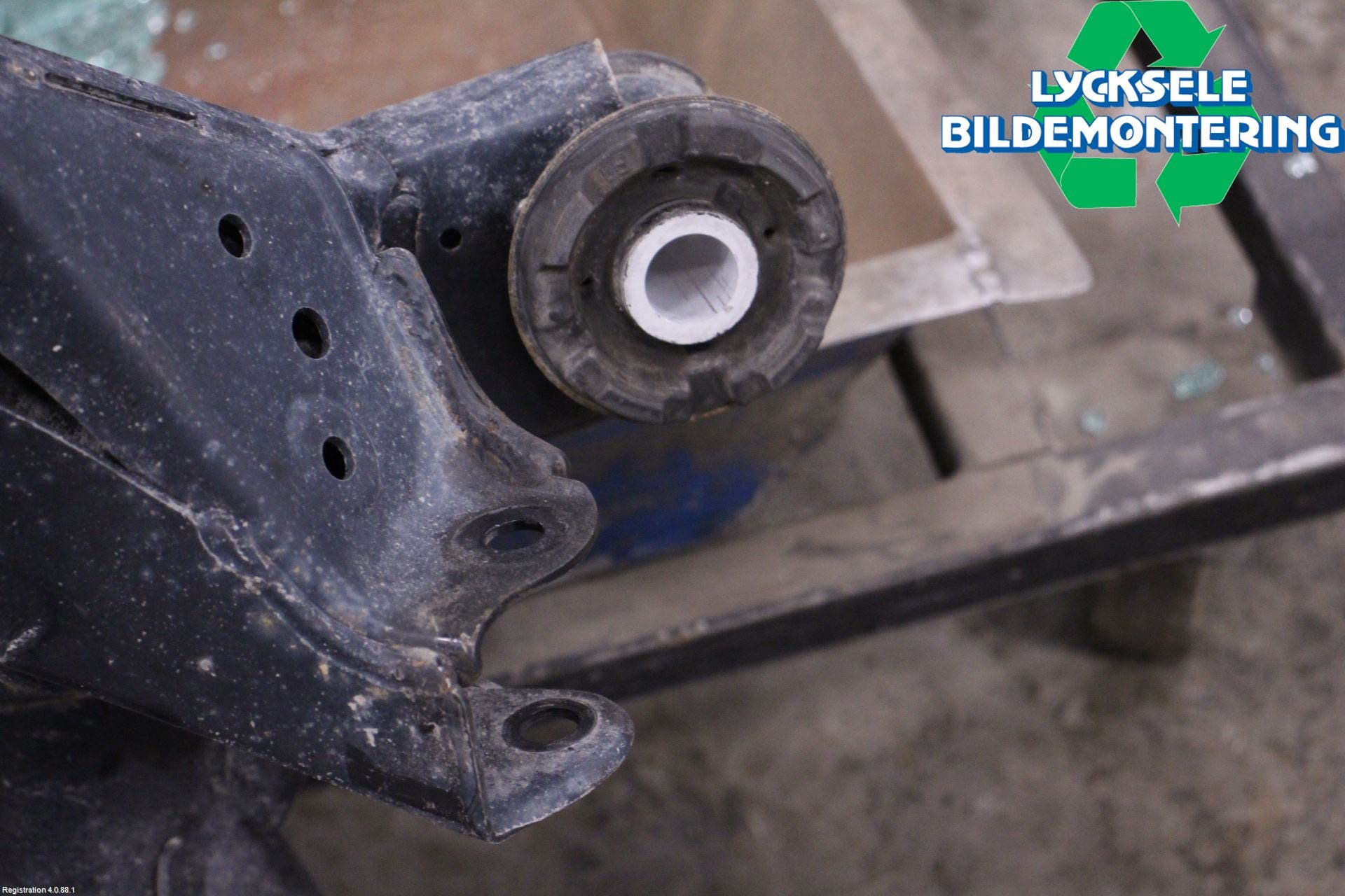 Toyota RAV4 19- Bakaxelbalk