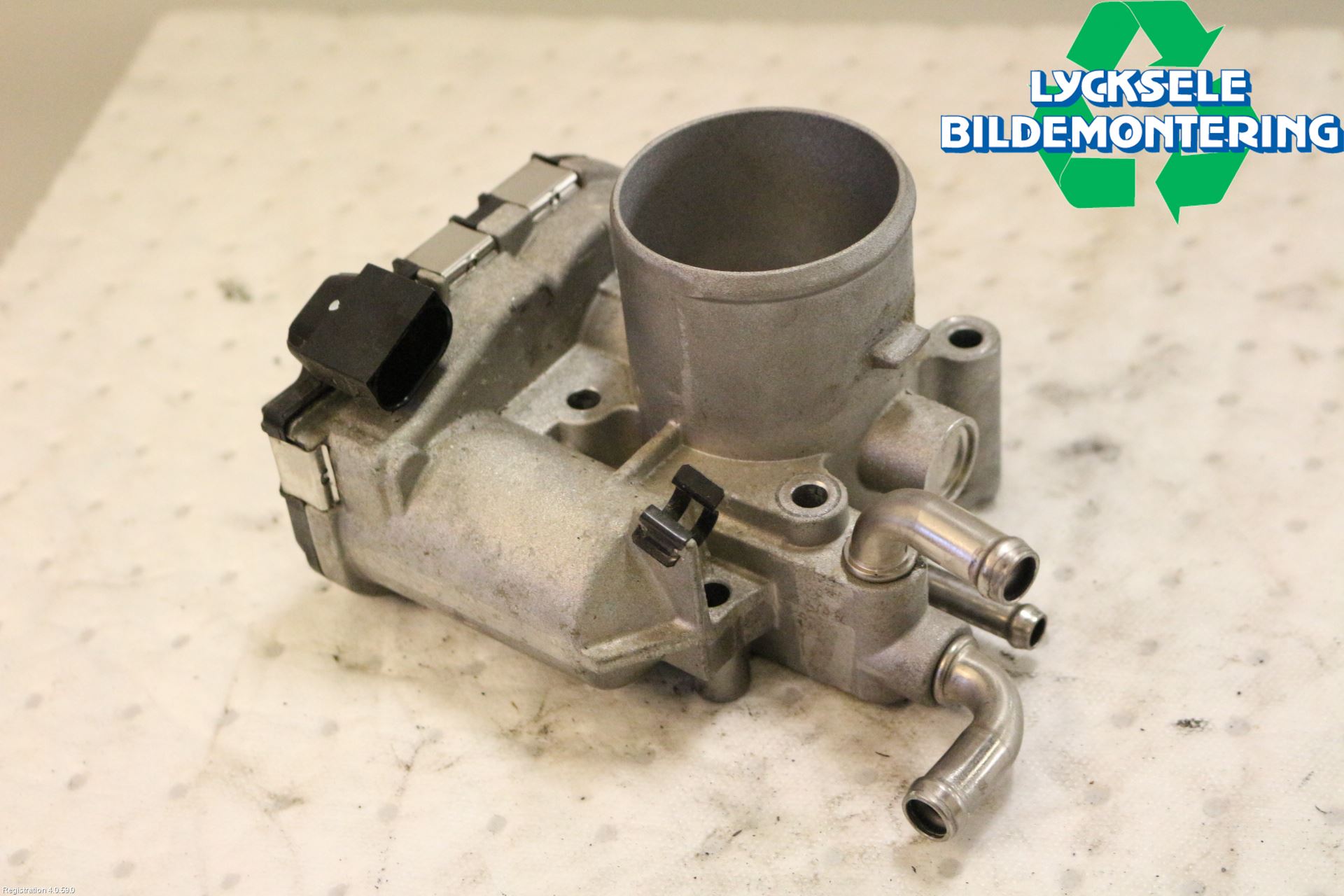 Kia RIO 12-16 Injspjällhus