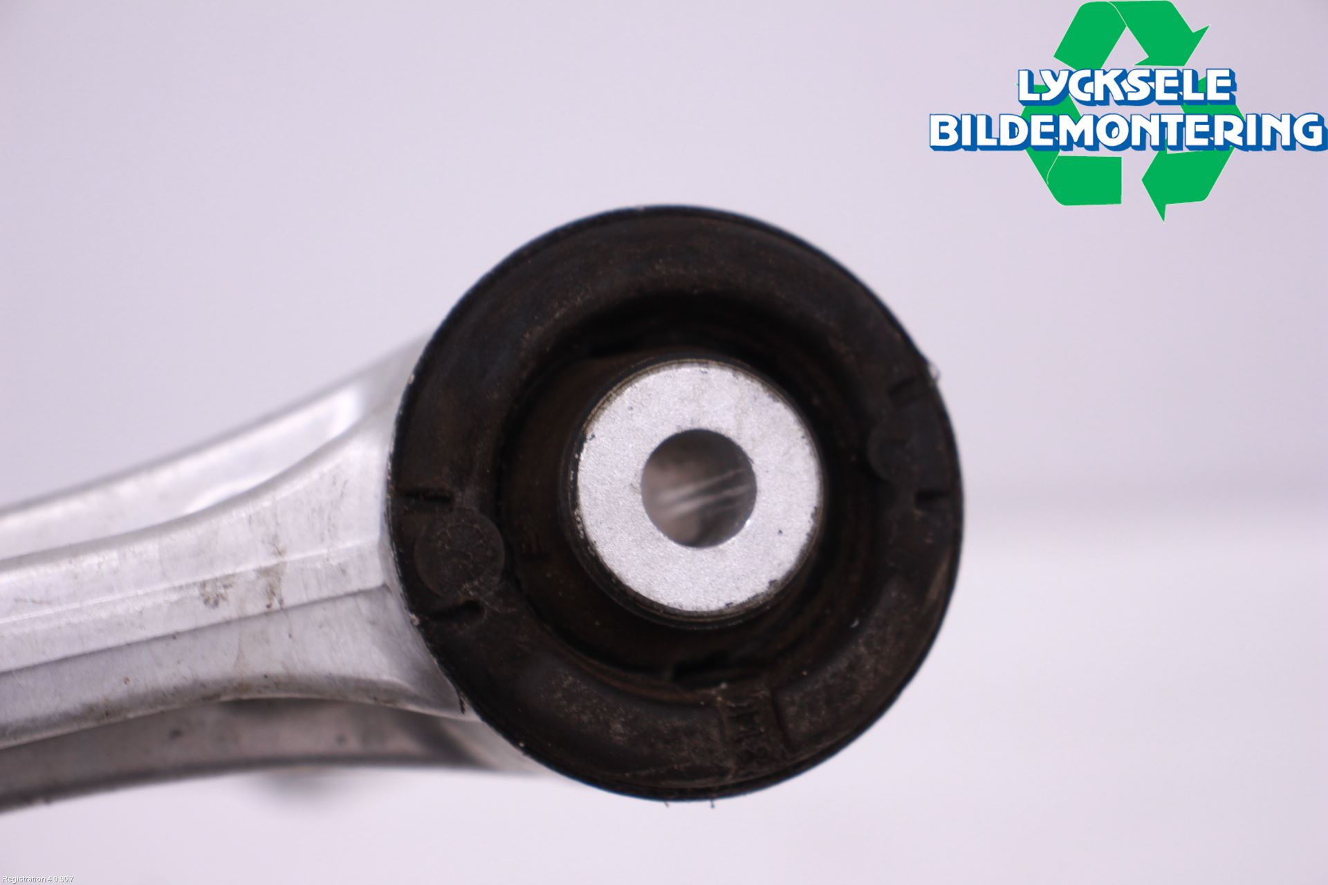 BMW 5 G30/G31/F90 17-23 Bärarm Fram Övre Hö