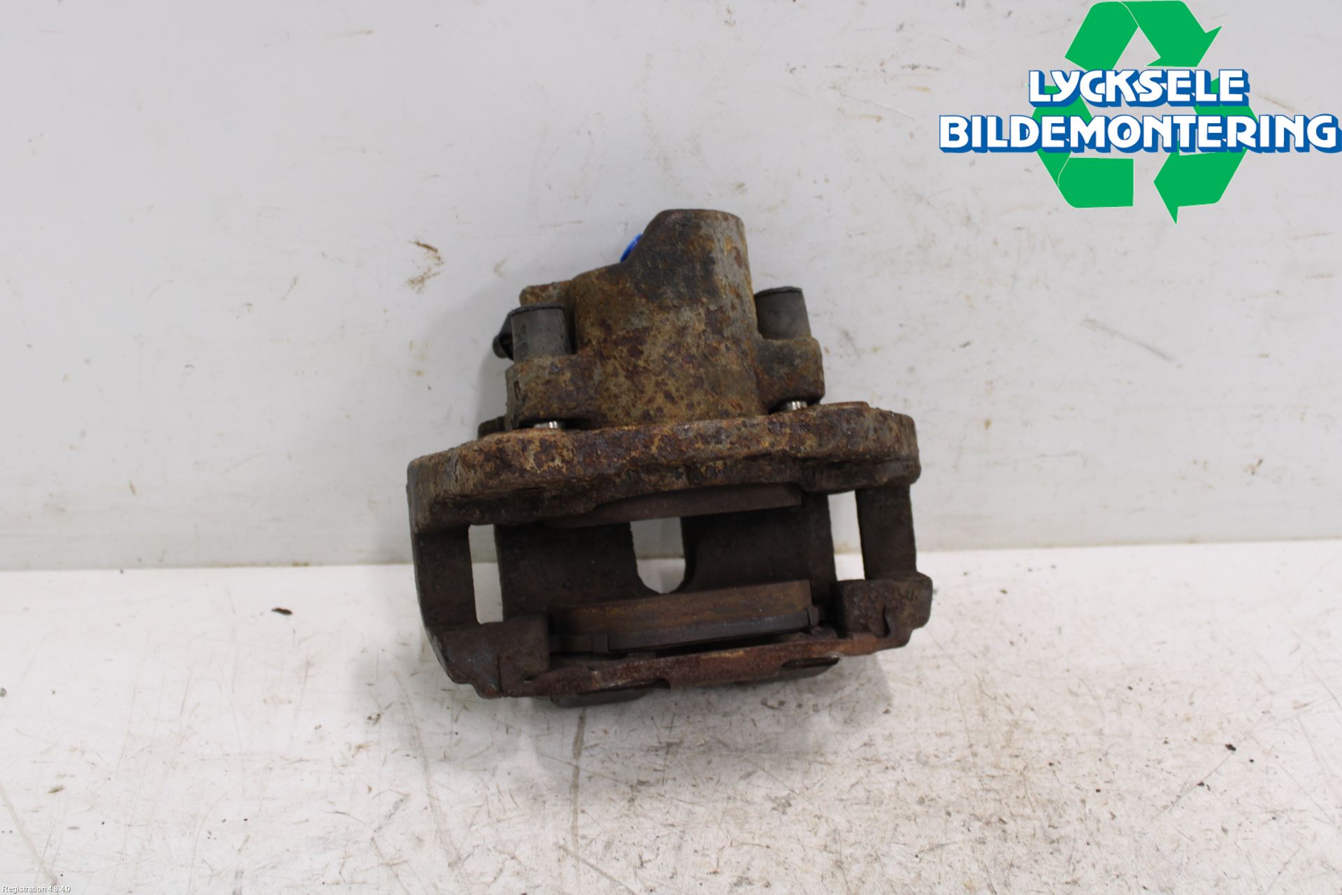 BMW 7 E38      93-01 Bromsok Fram Höger