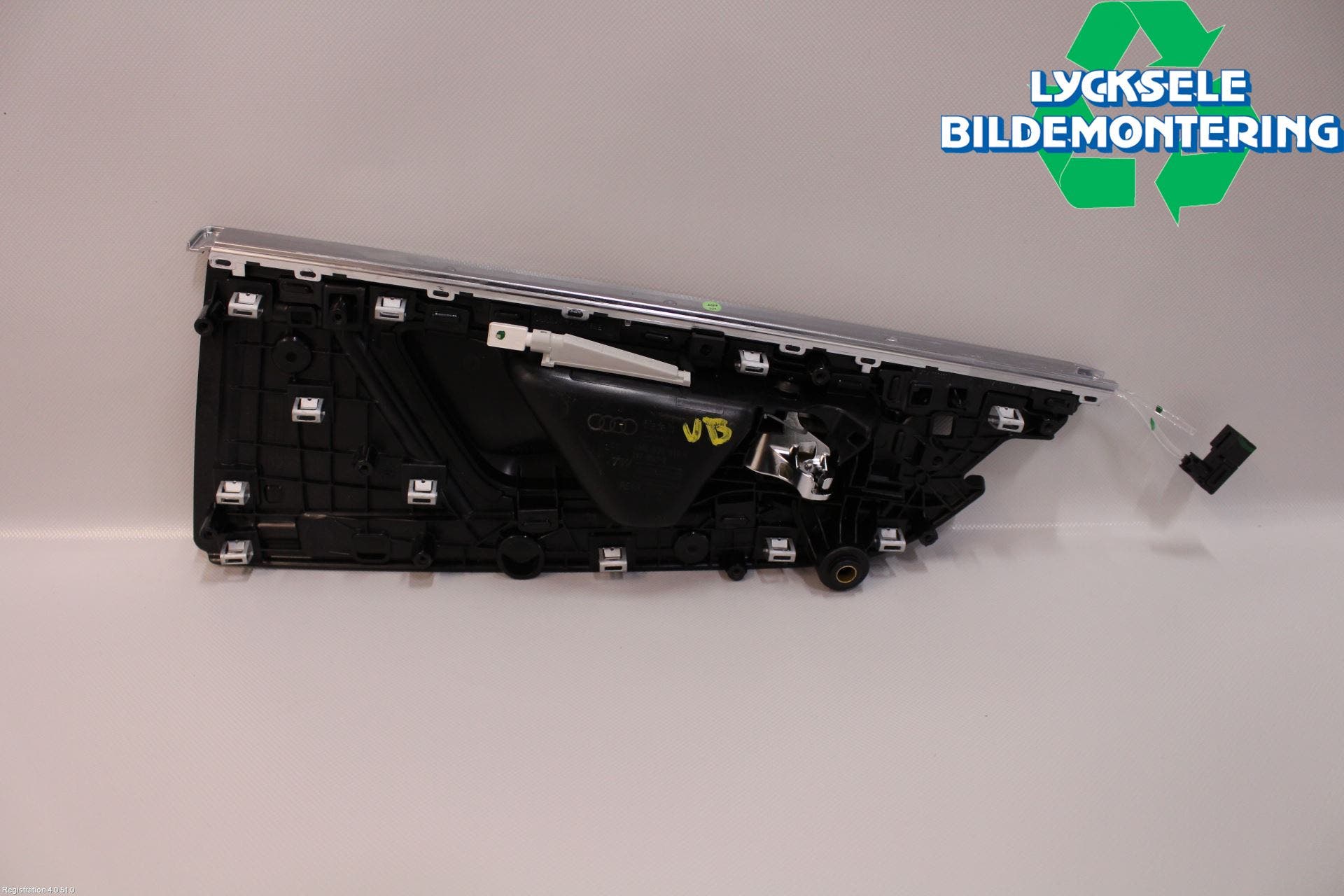 Audi Q8/SQ8 4M 19- Dörrhandtag Inre Vä