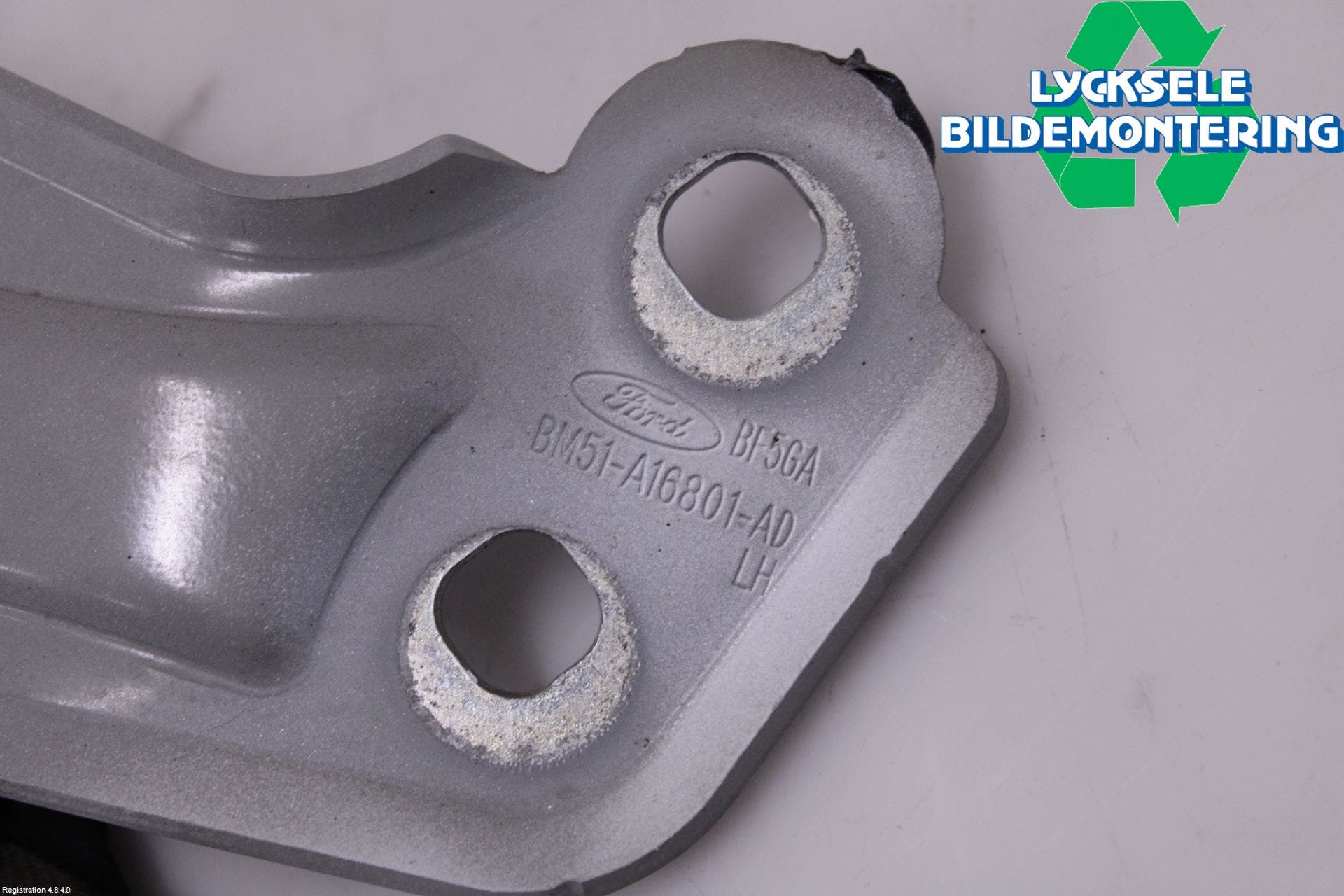 Ford FOCUS 11-14 Huvgångjärn