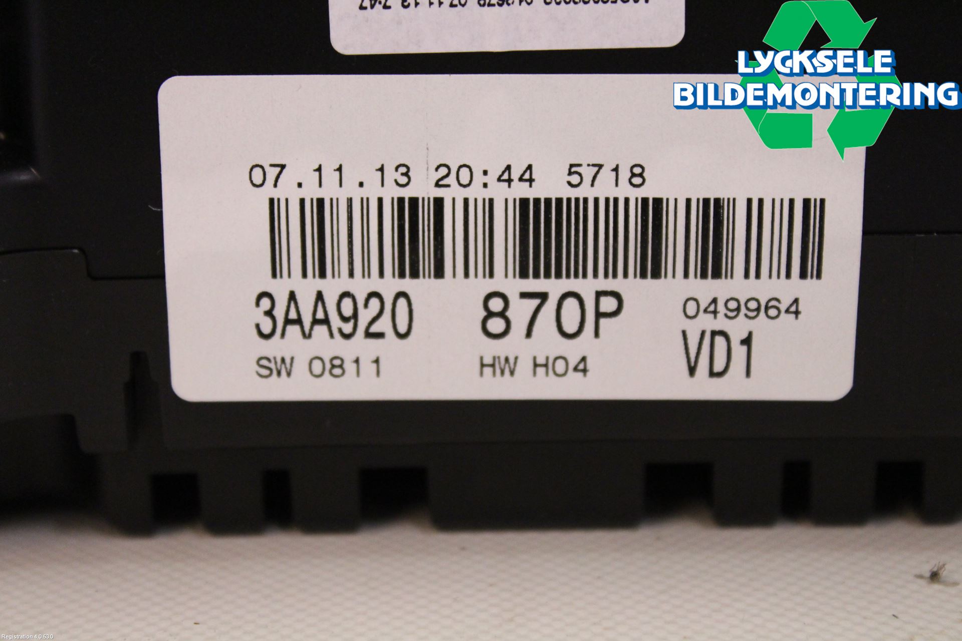 Volkswagen VW PASSAT 11-14 Instrument Komb