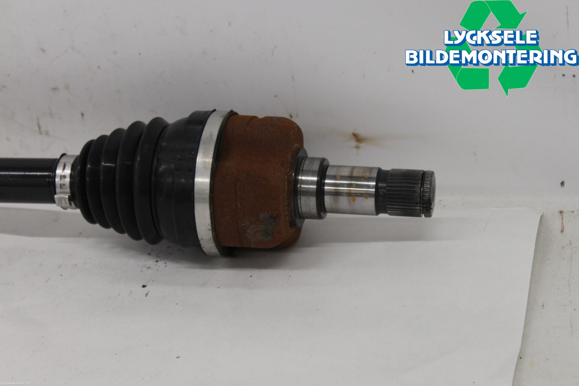 Volkswagen VW ID.4 21- Drivaxel Bak Höger