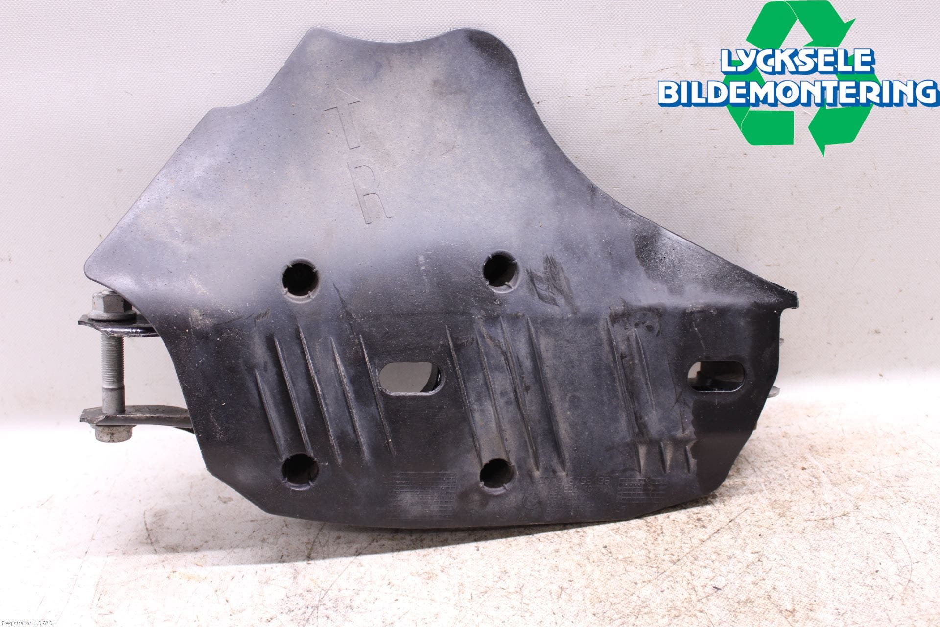 BMW 1 F20/F21 11-19 Bärarm Bak Höger