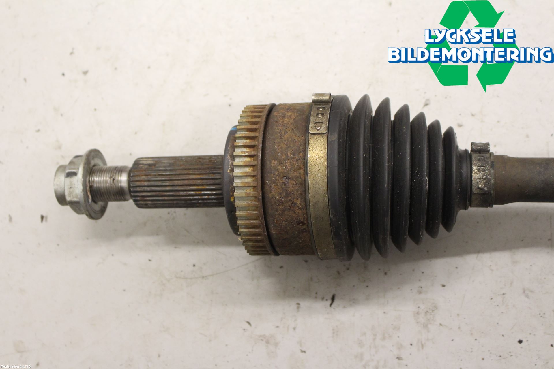 Kia SPORTAGE (SL) 11-15 Drivaxel Fram Vänster