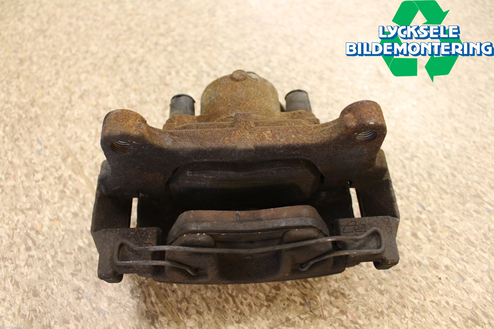 Volkswagen VW SCIROCCO 09-17 Bromsok Fram Höger