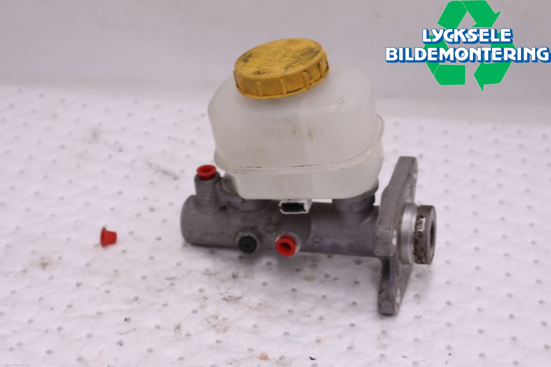 Nissan PATROL Broms Huvudcylinder