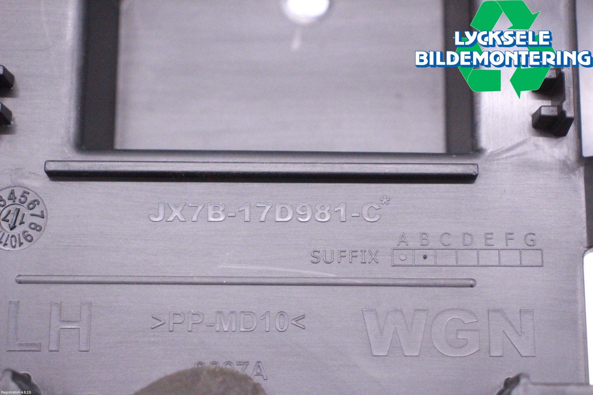 Ford FOCUS 19- Stötfångarfäste Bak Vä