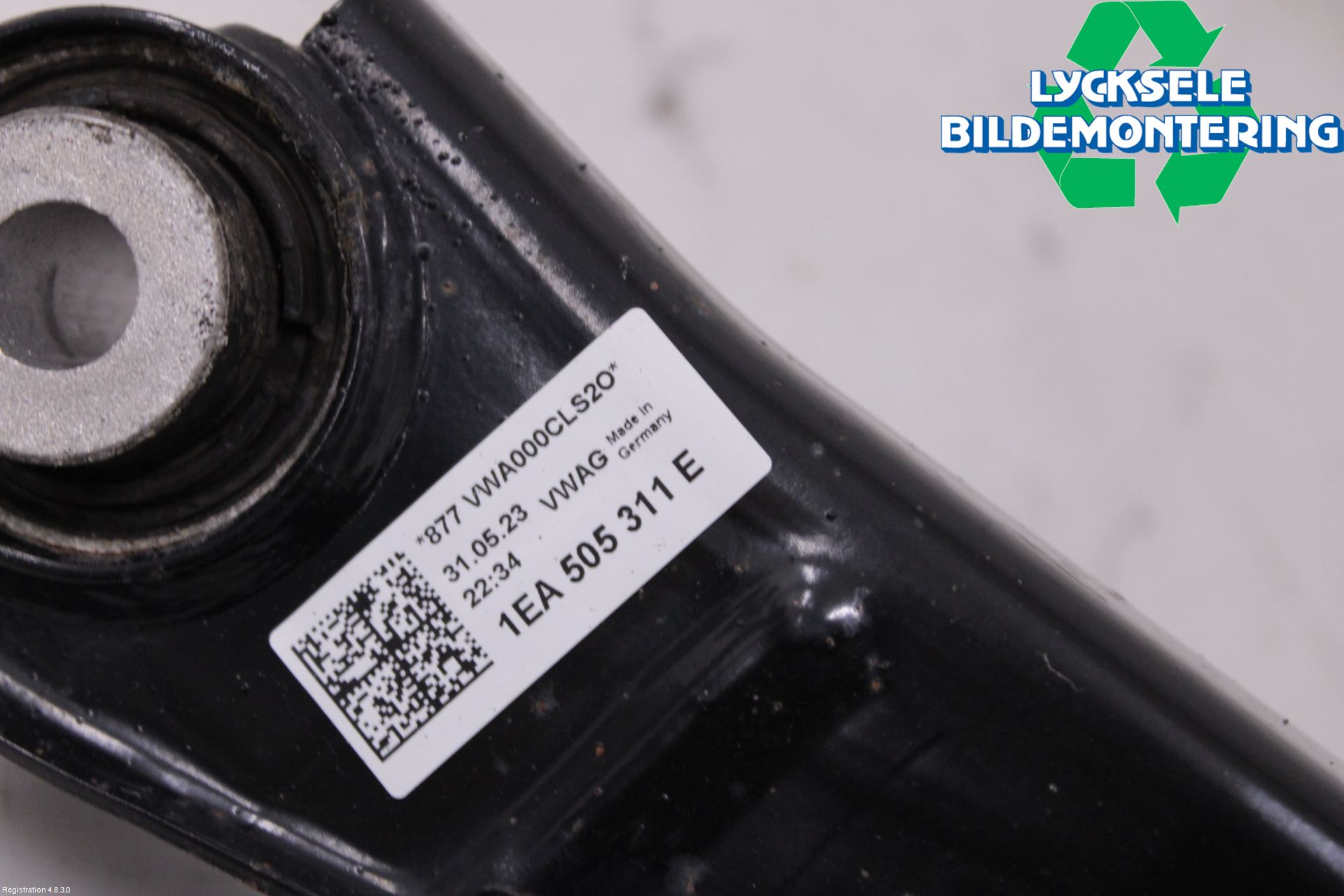 Volkswagen VW ID.4 21- Bärarm Bak Vä-Hö