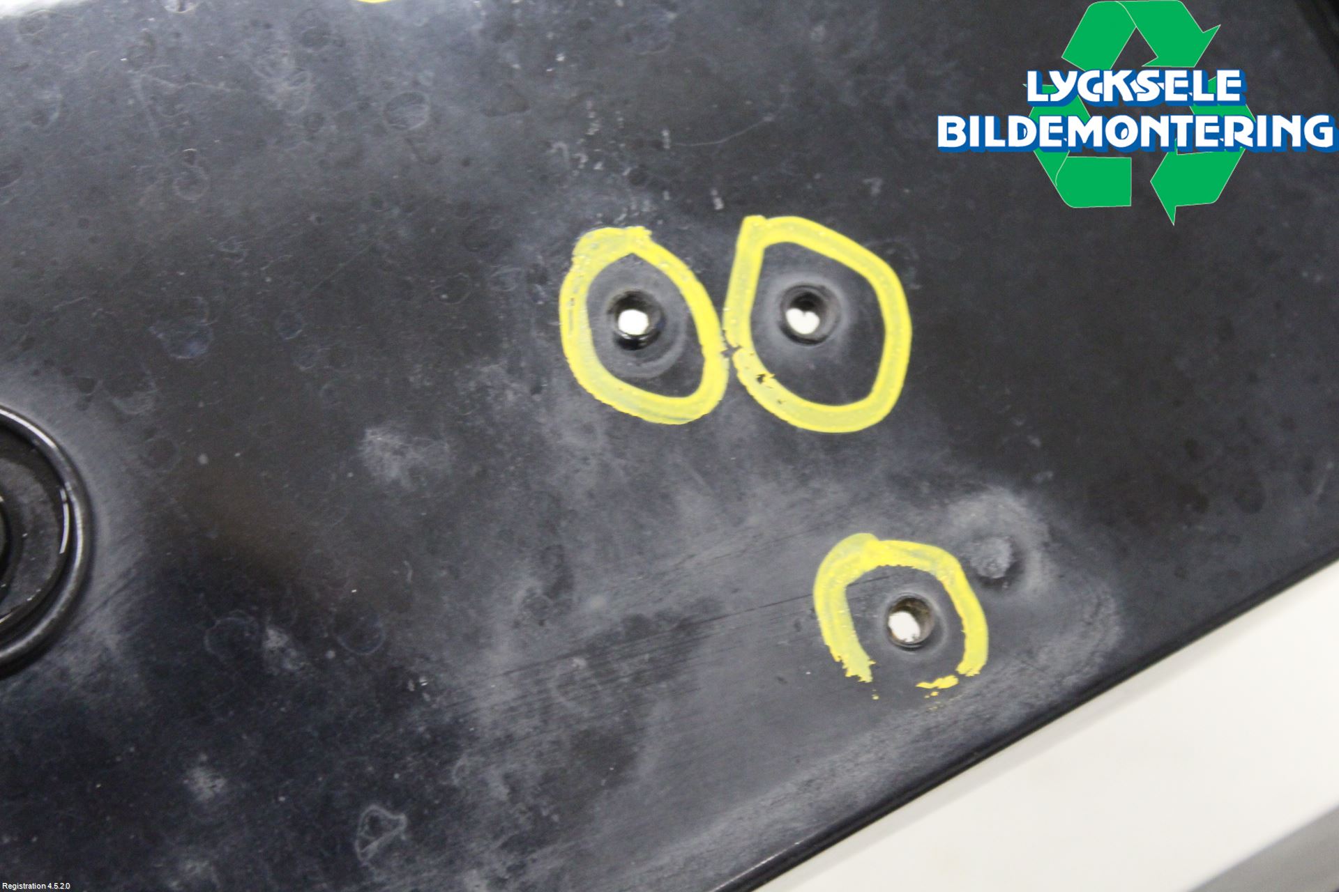 Ford FOCUS 11-14 Grilldel Mitt