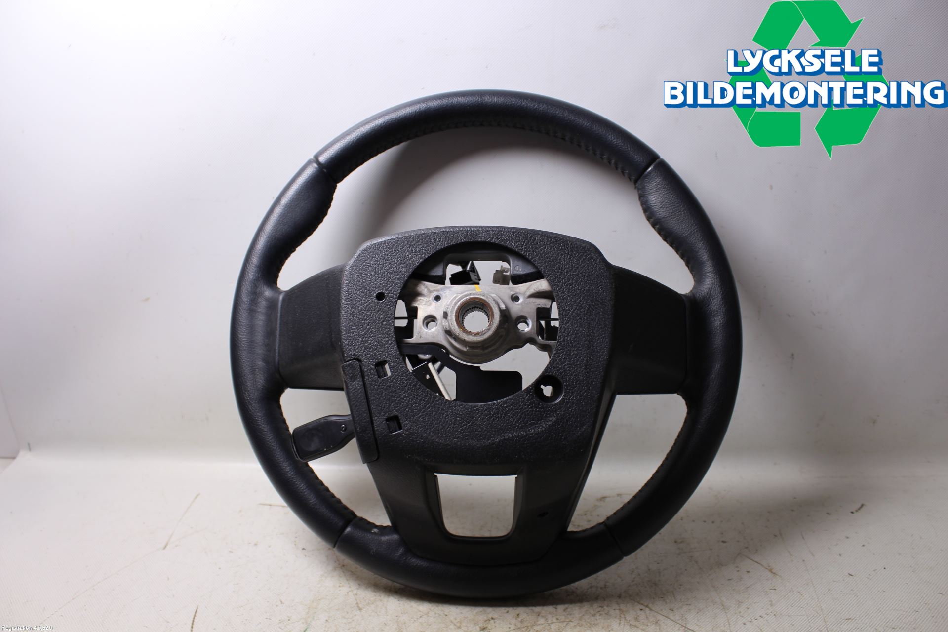 Toyota HILUX 16- Ratt