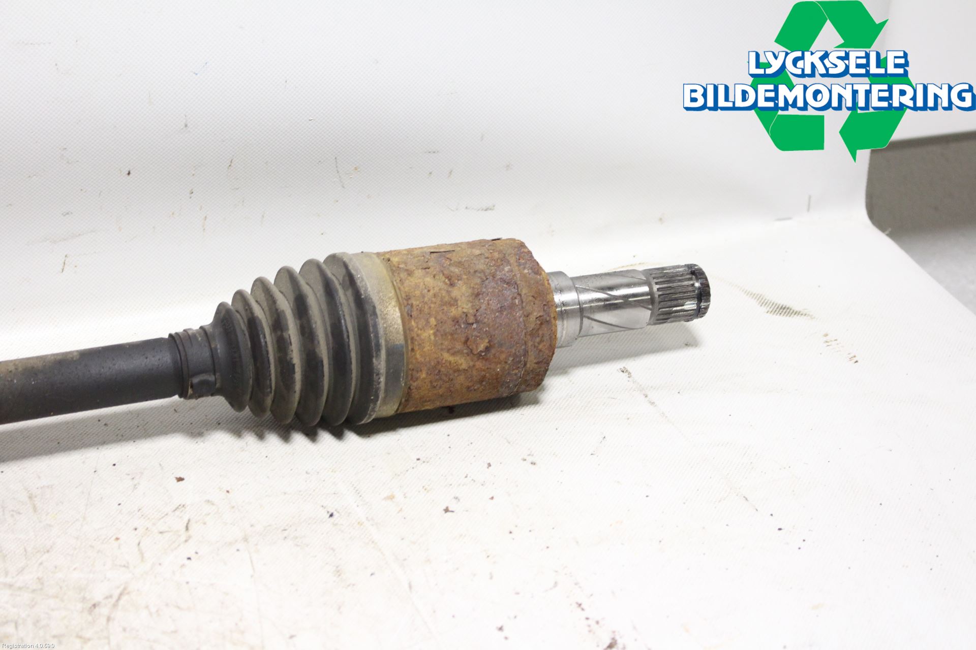 Ford KUGA 08-12 Drivaxel Bak Höger