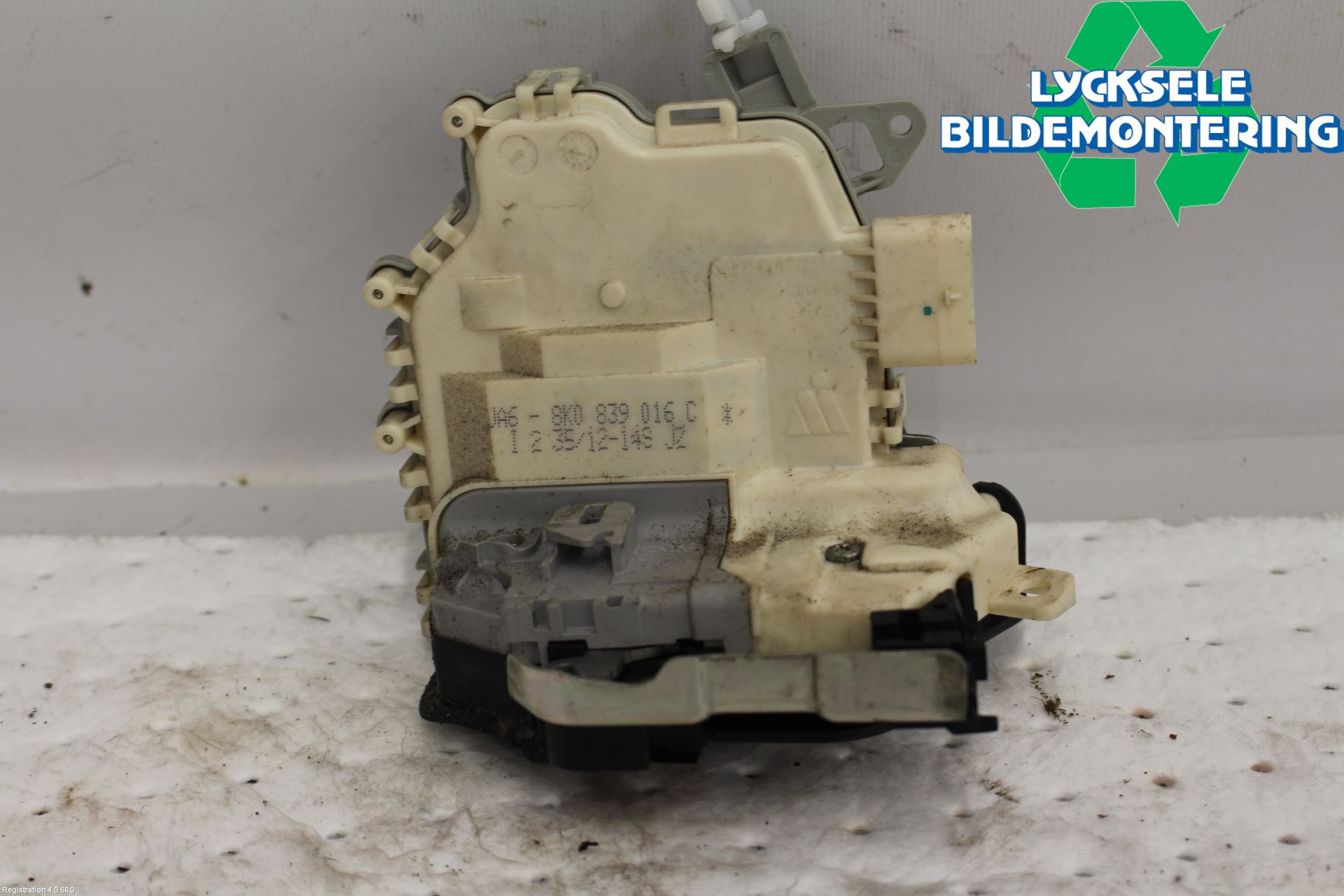 Audi A4 12-15 Låskista-Dörrlås