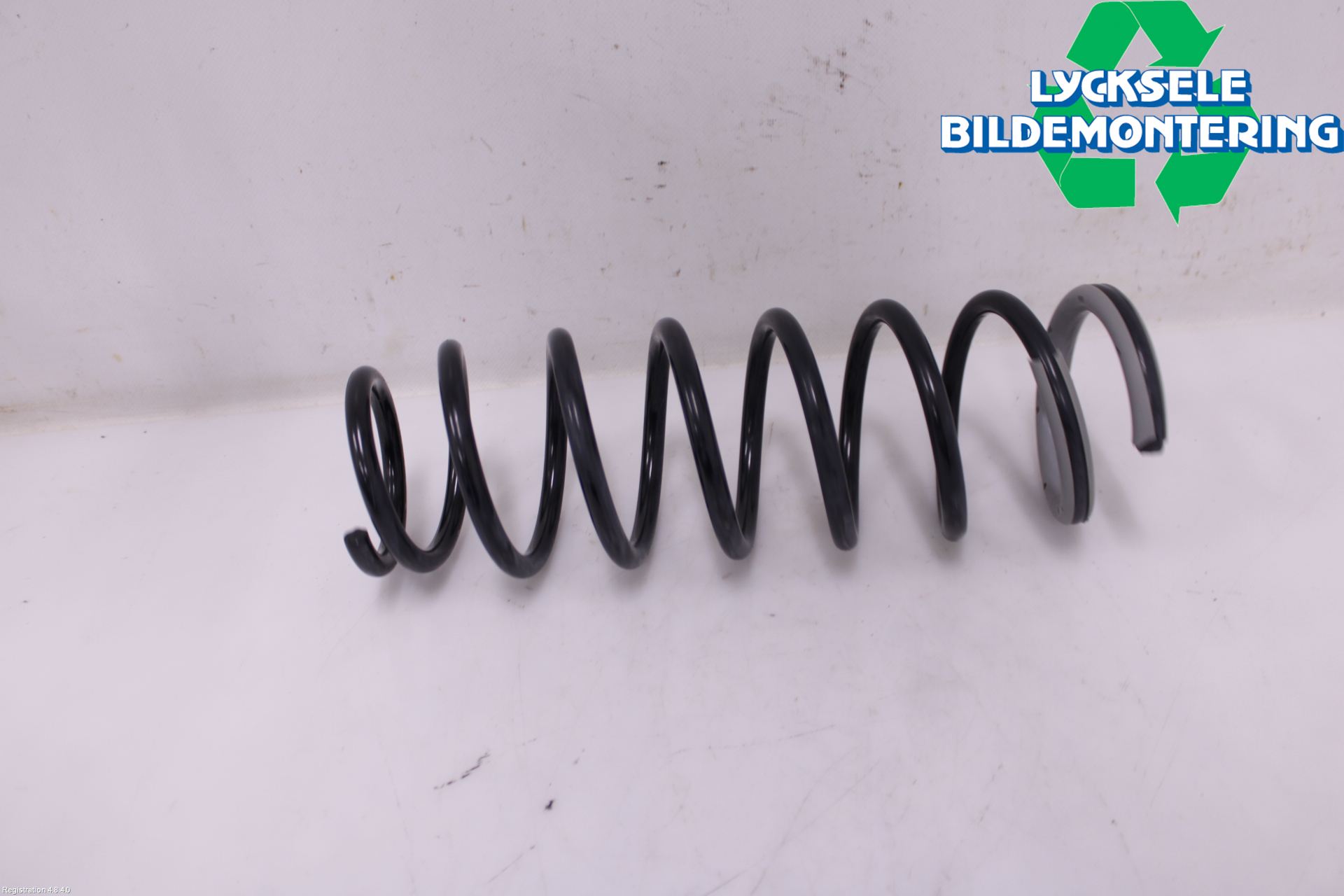 Suzuki JIMNY 81-21 Fjäder Fram