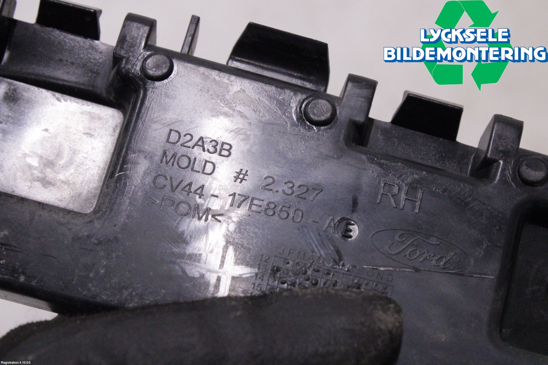 Ford KUGA 13-16 Stötfångarfäste Bak Hö