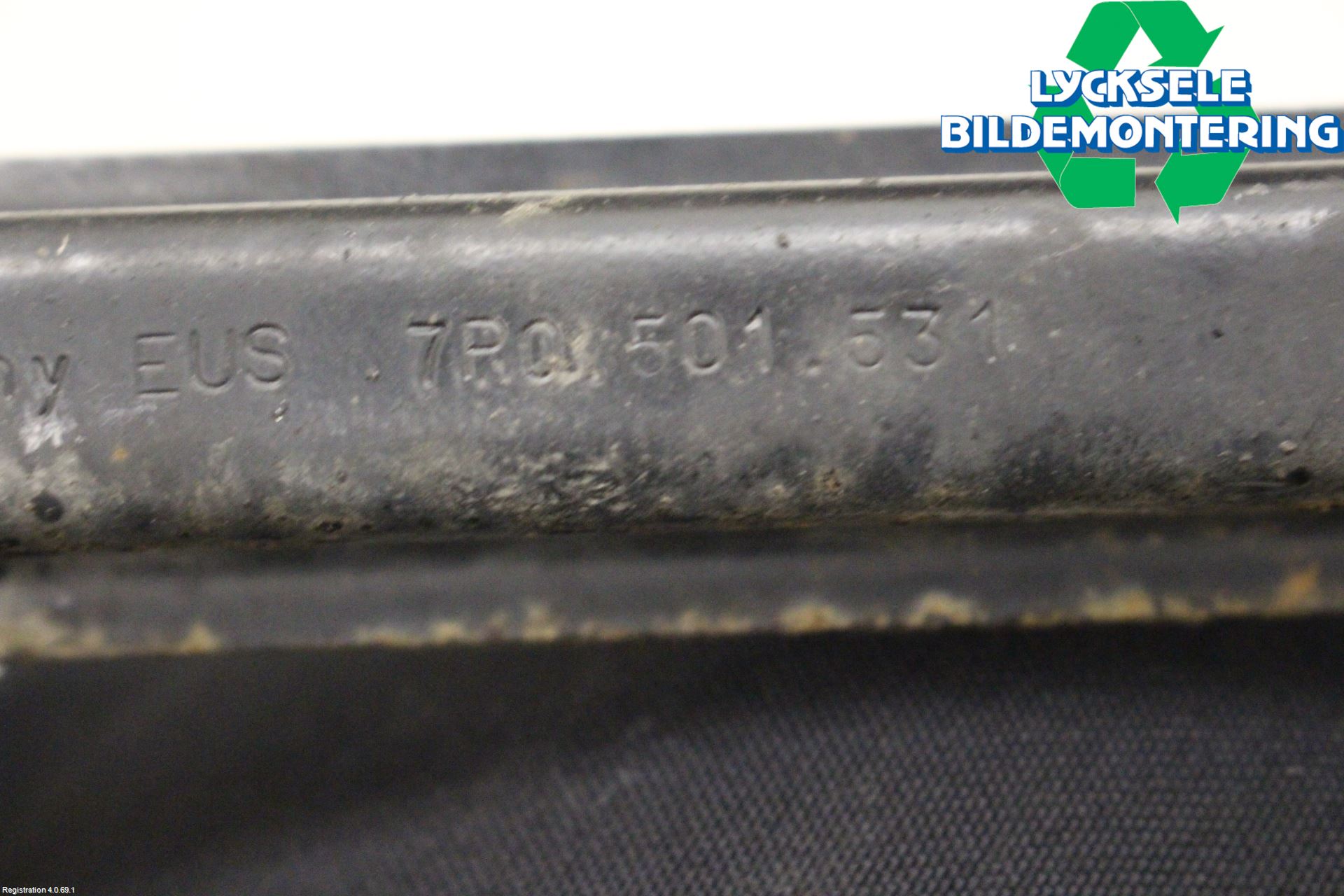 Volkswagen VW TOUAREG 7P 11-18 Bärarm Bak Vänster