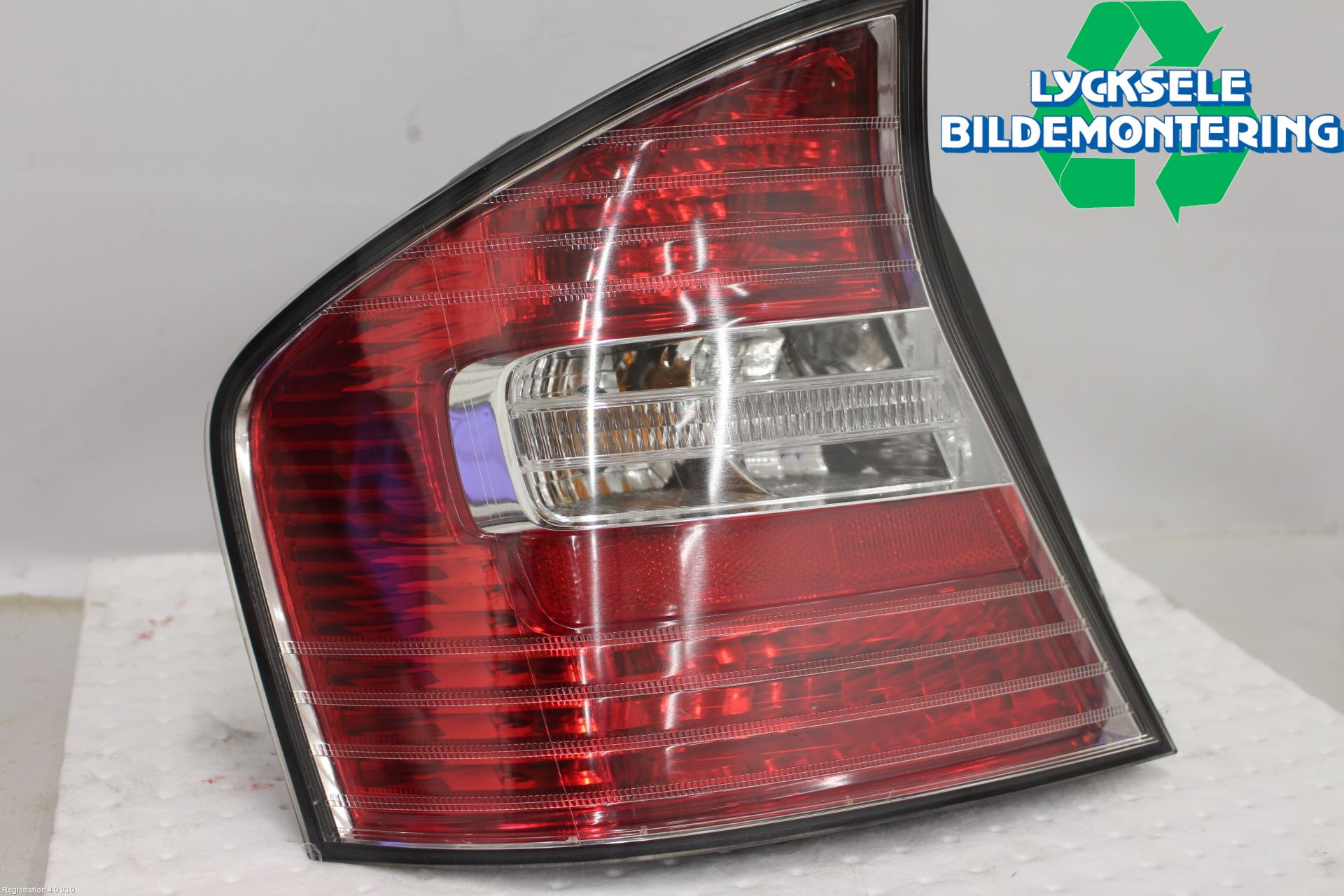 Subaru LEGACY    04-06 Bakljus Vänster