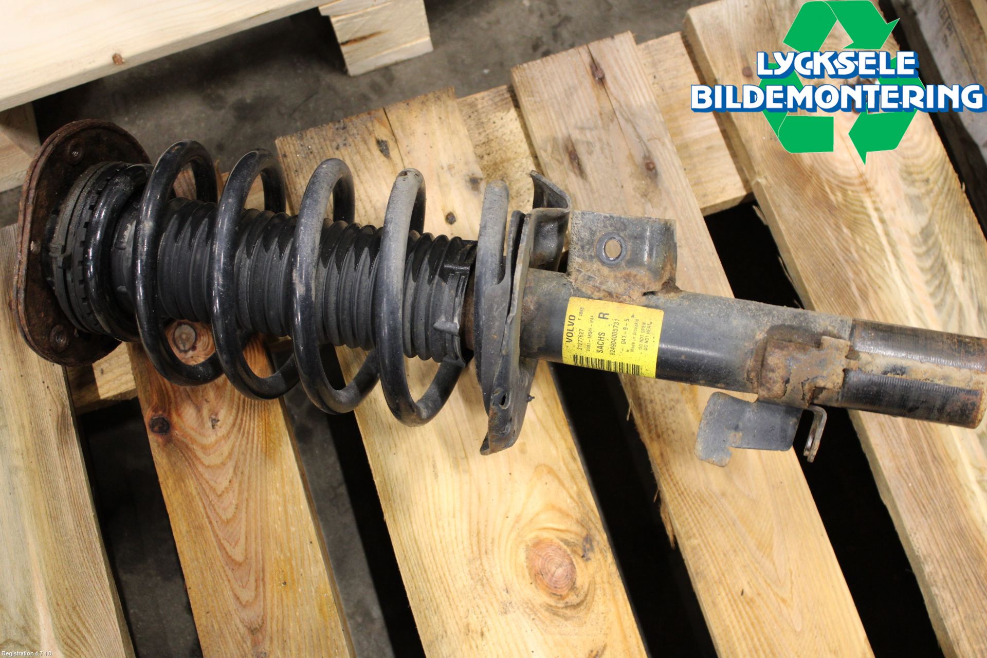 Volvo XC60 09-13 Fjäderben Fram Höger