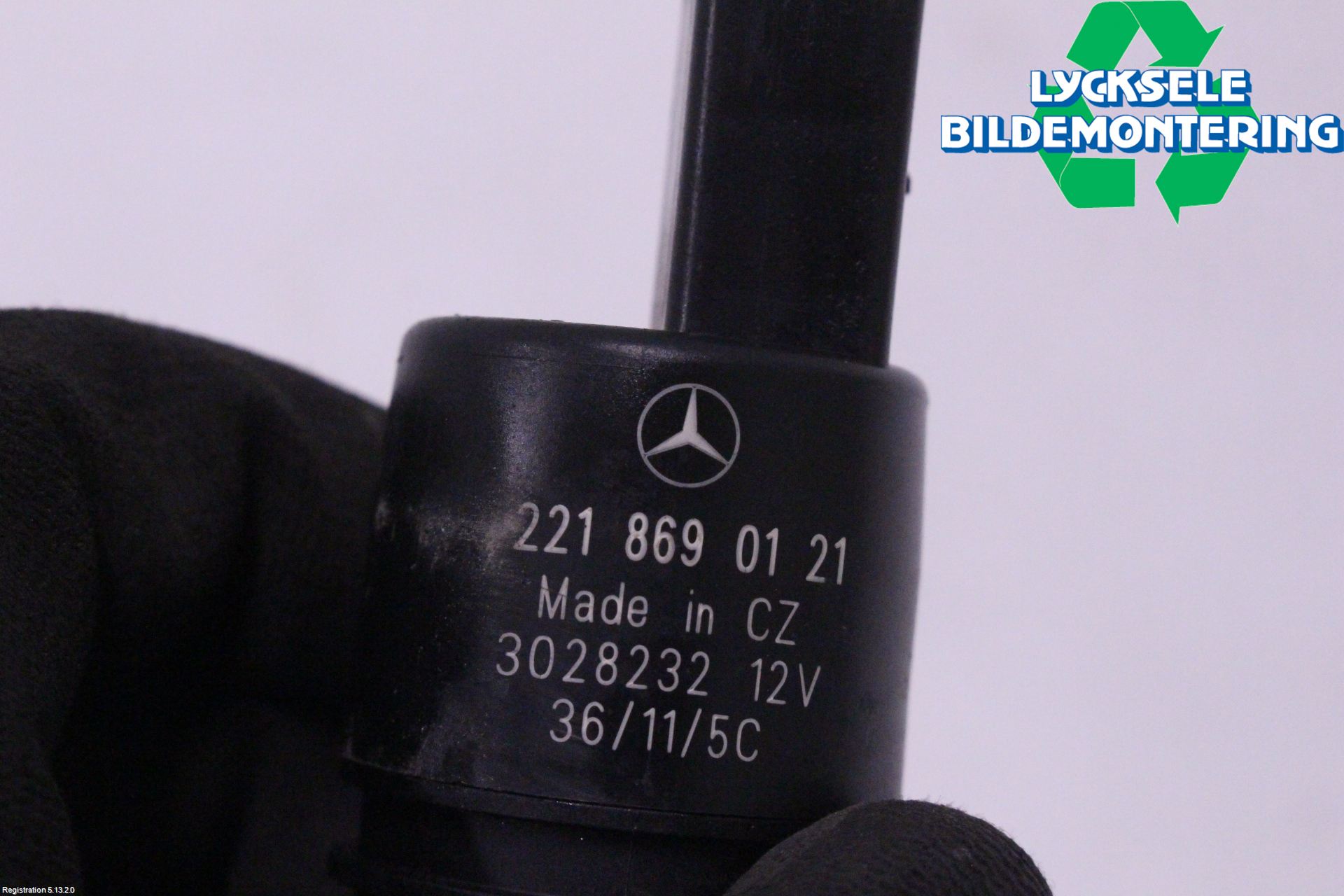 Mercedes-Benz MB E-KLASS (W212) 09-16 Spolarpump Vindruta