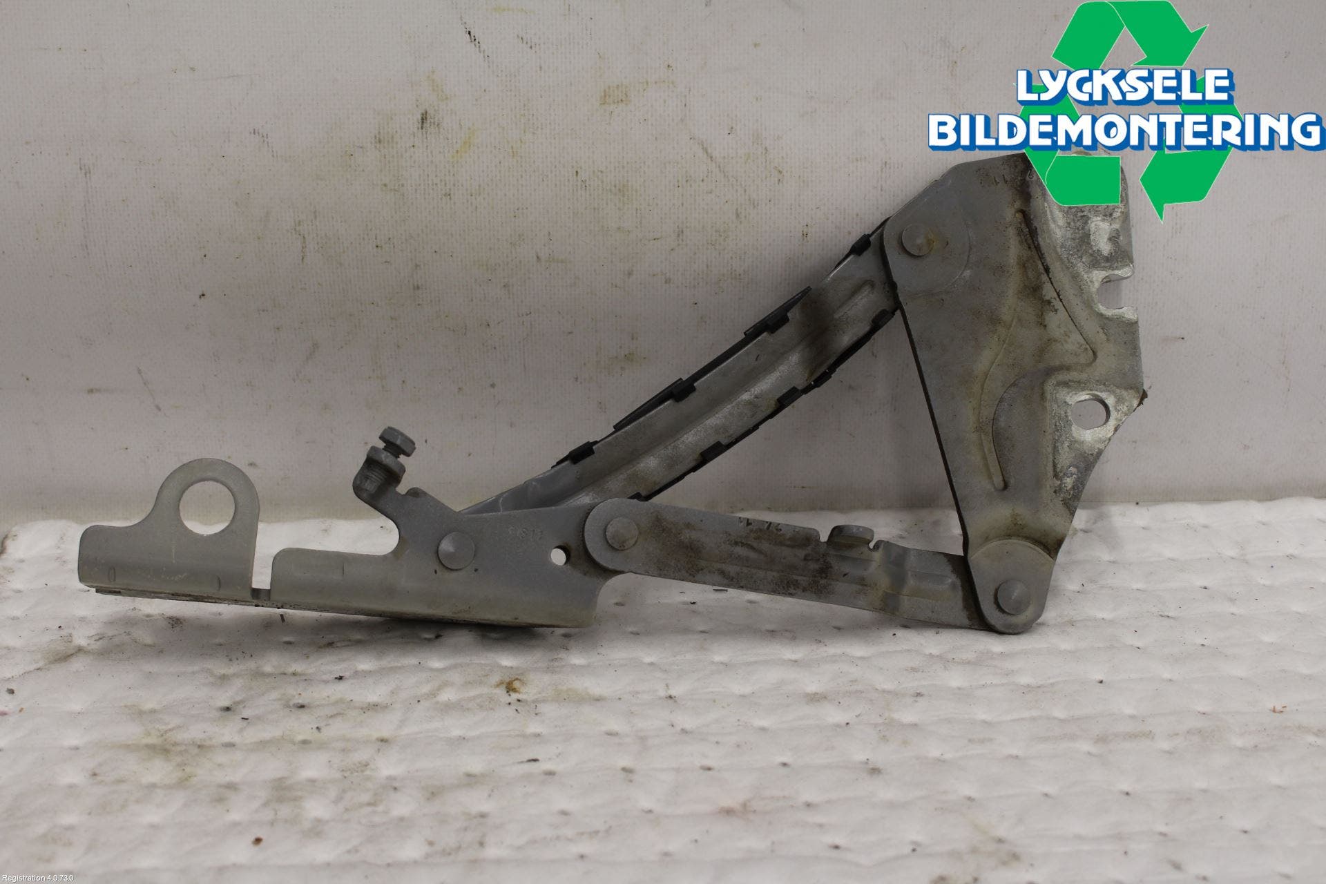 Volkswagen VW GOLF PLUS/CROSS GOLF 04-14 Huvgångjärn