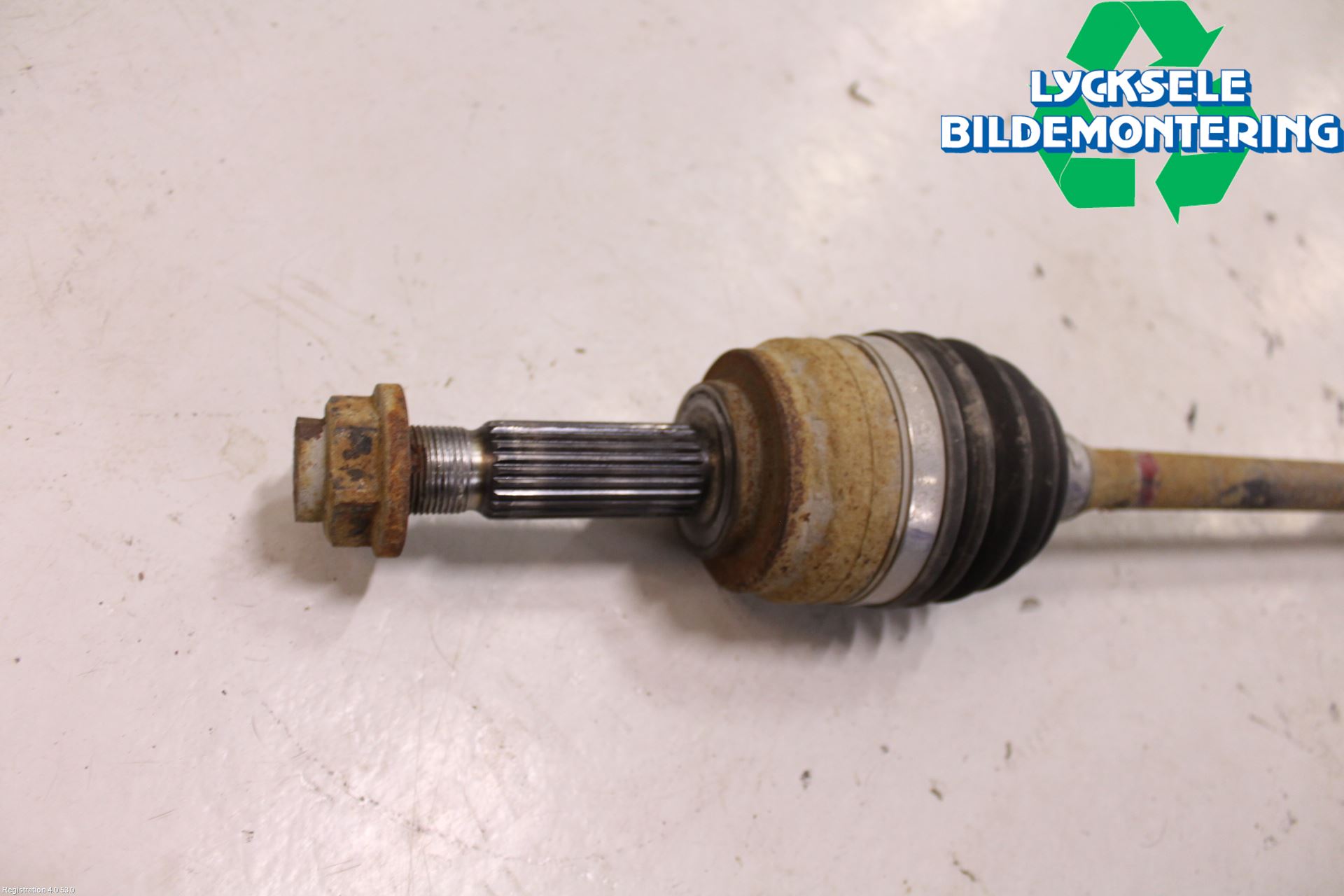 Mitsubishi SPACE STAR 13- Drivaxel Fram Vänster