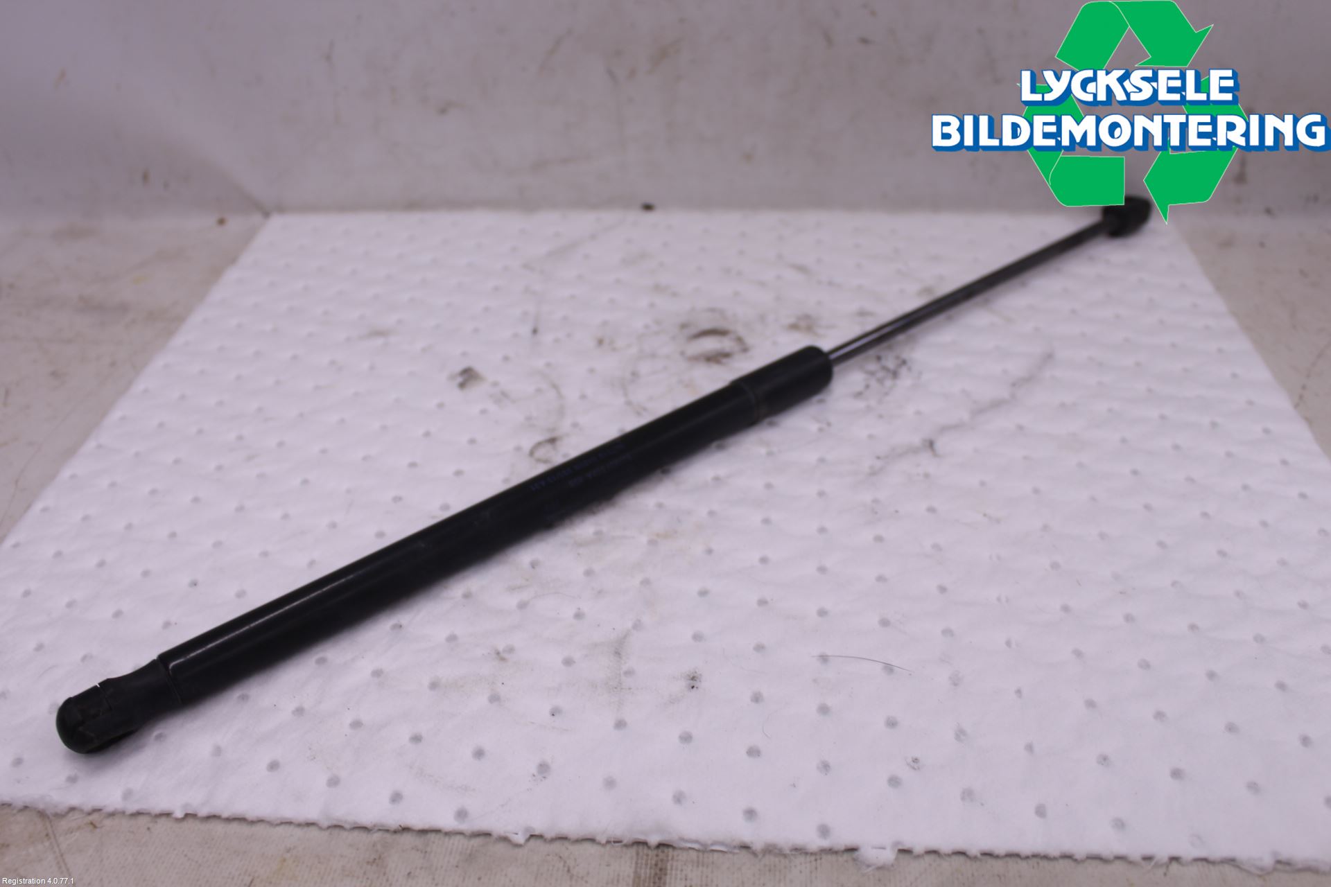 Skoda RAPID Gasfjäder Baklucka