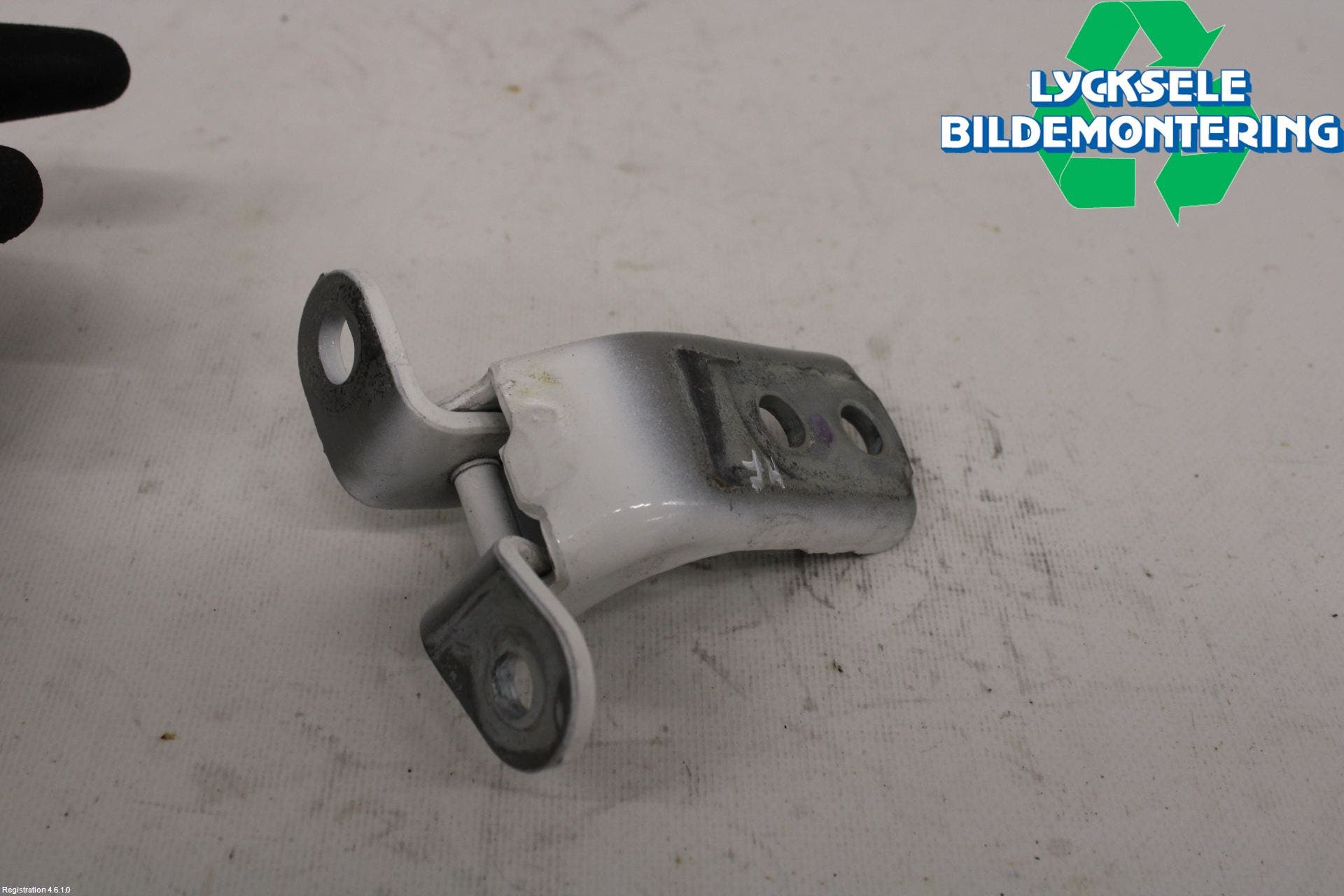 Toyota HILUX 16- Dörrgångjärn