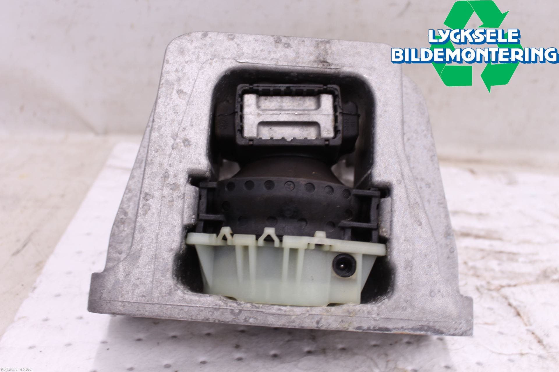 Ford TRANSIT/TOURNEO COURIER 13-23 Motorfäste