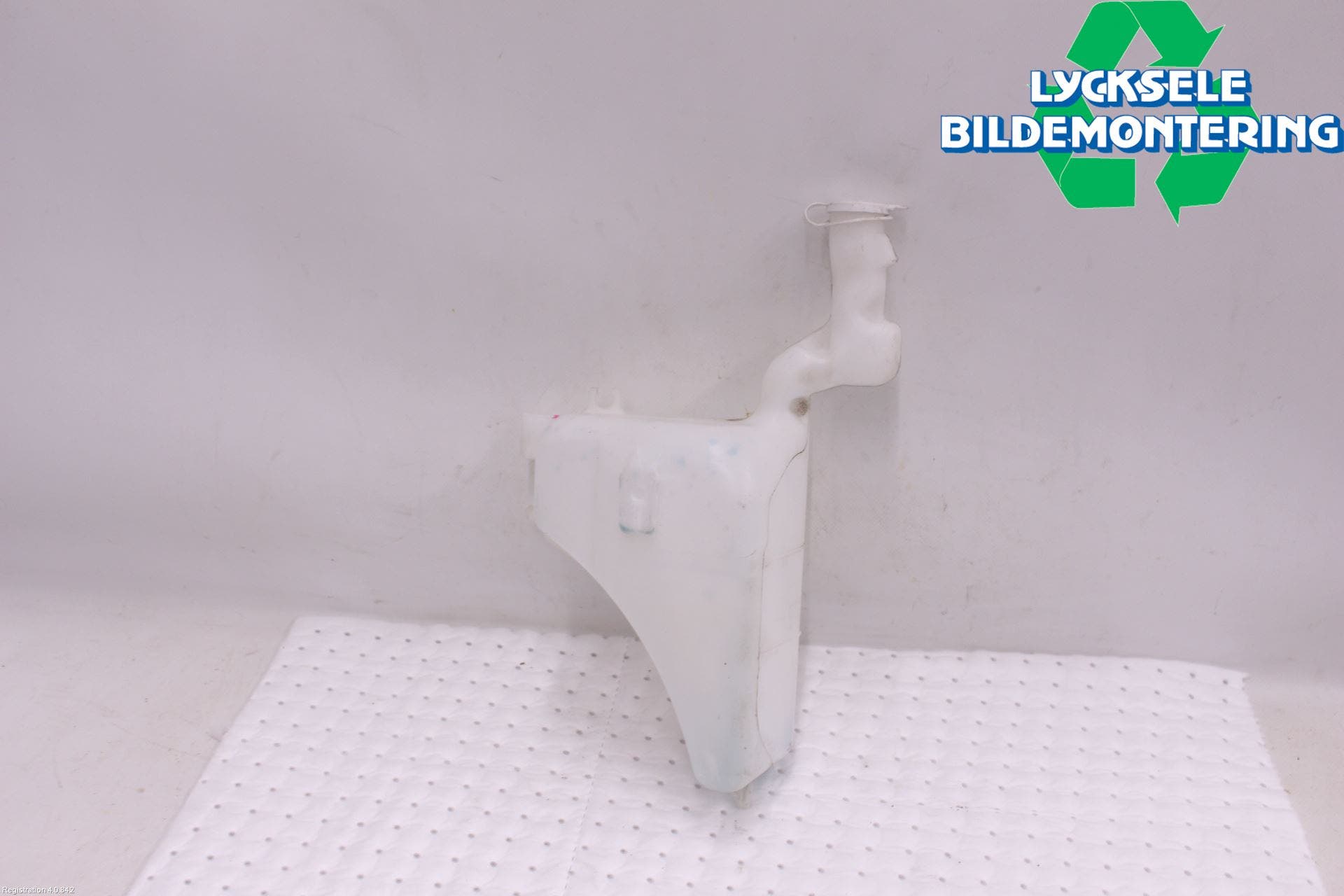 Mitsubishi OUTLANDER 13-21 Expansionstank