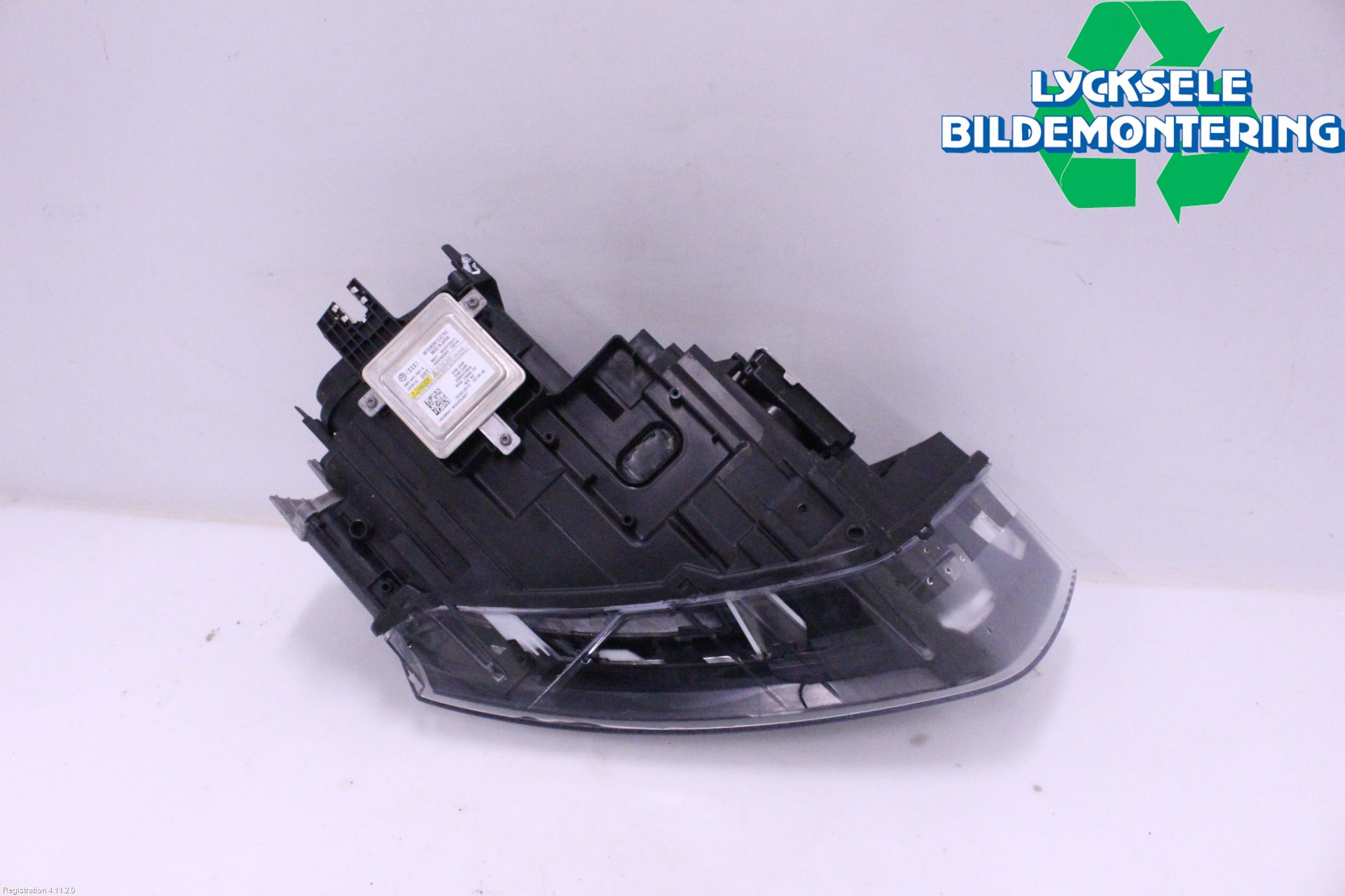 Audi Q3 8U 12-18 Strålkastare Vänster