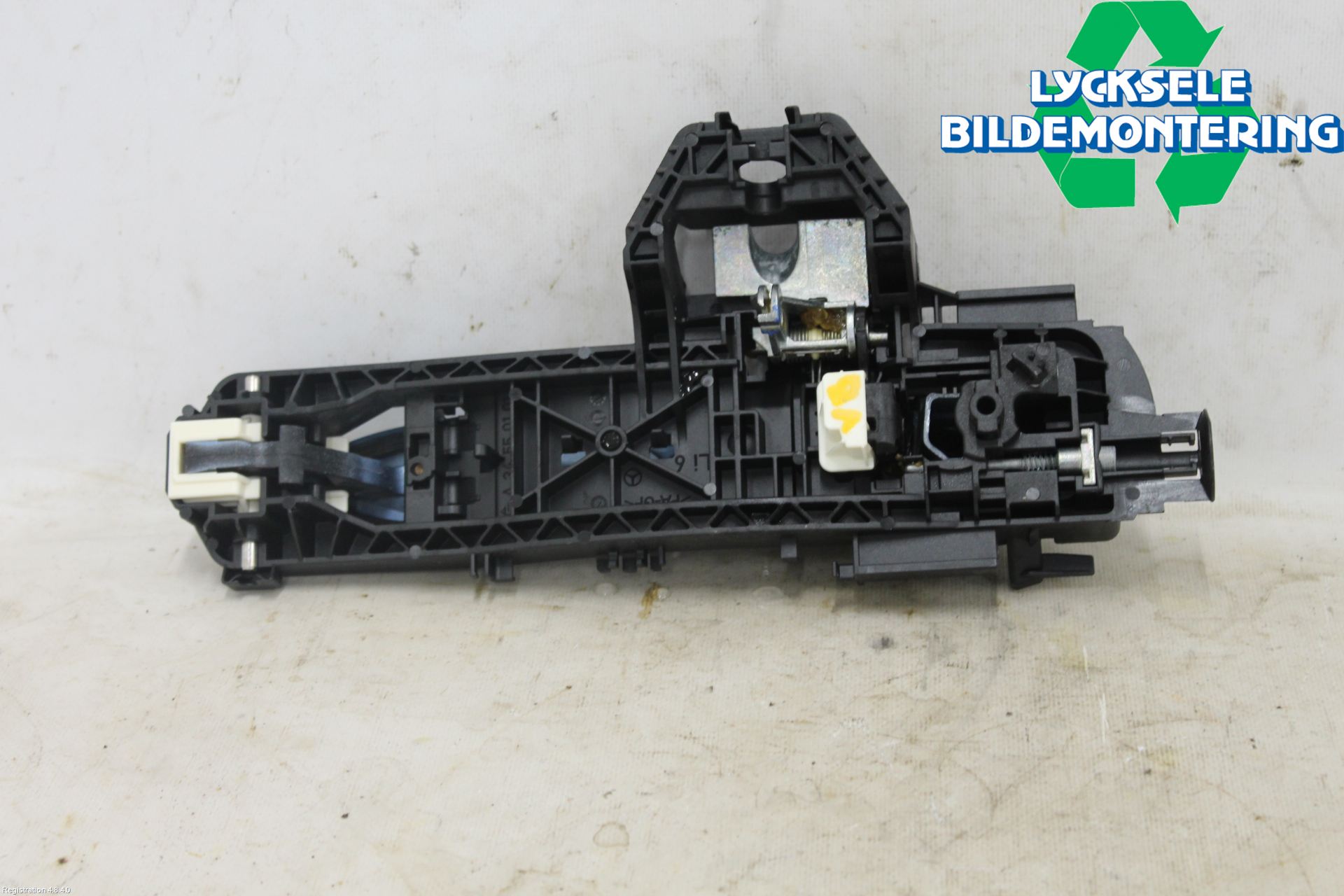 Mercedes-Benz MB E-KLASS (W212) 09-16 Dörrhandtag Yttre Vä