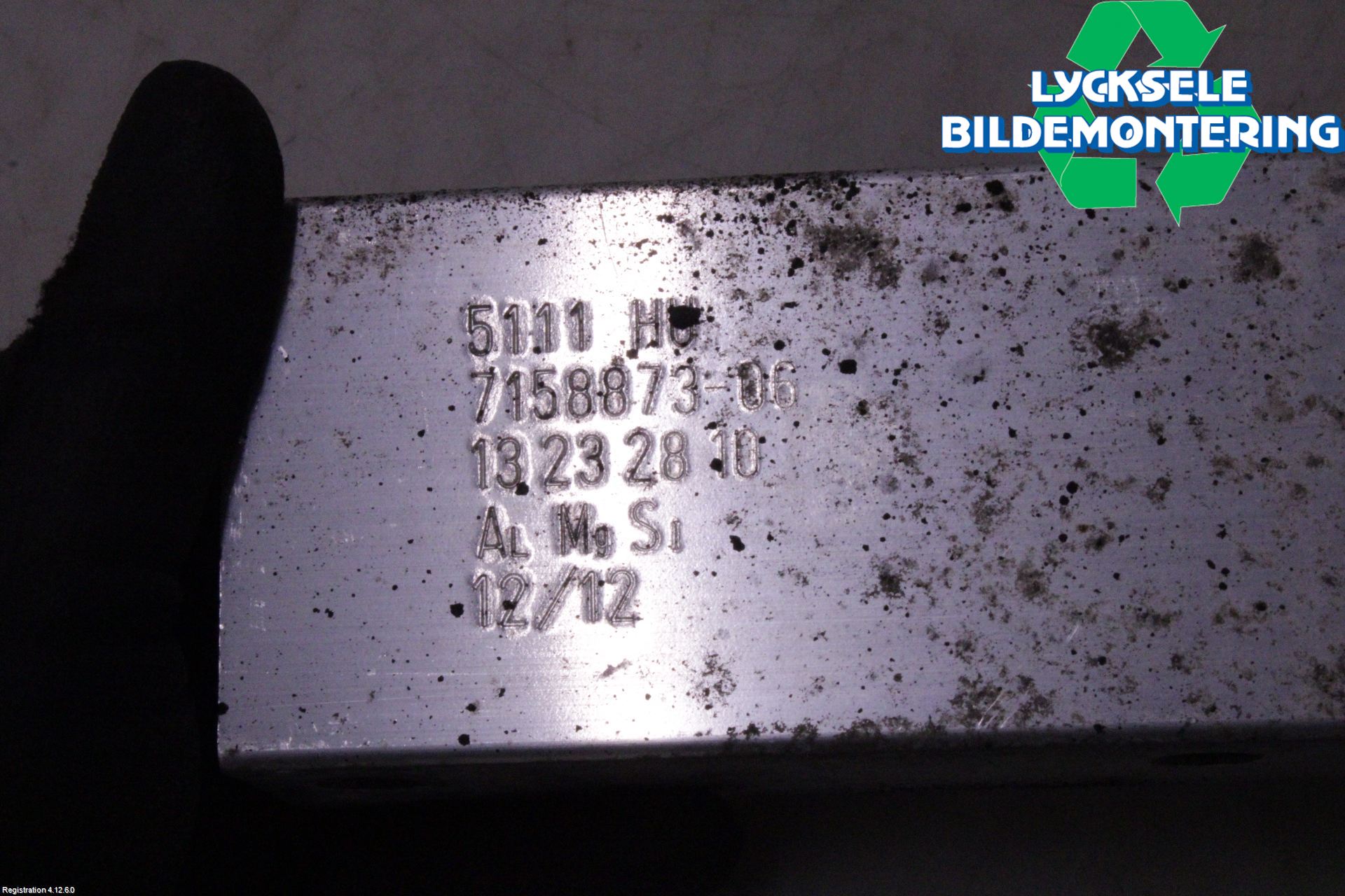 BMW 5 F10/F11/F18 09-17 Stötfångarbärjärn Fram