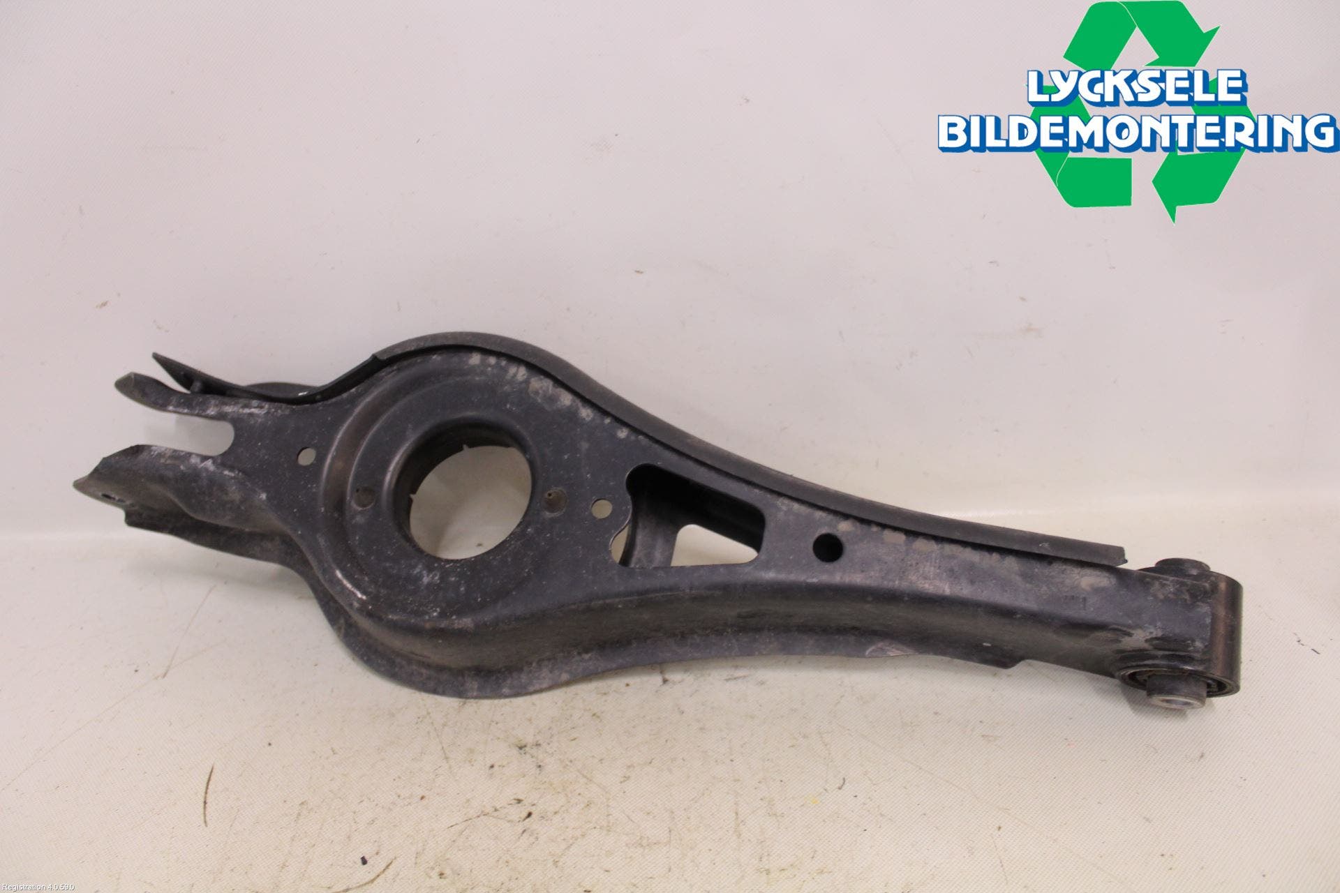 Kia OPTIMA 16-20 Bärarm Bak Höger