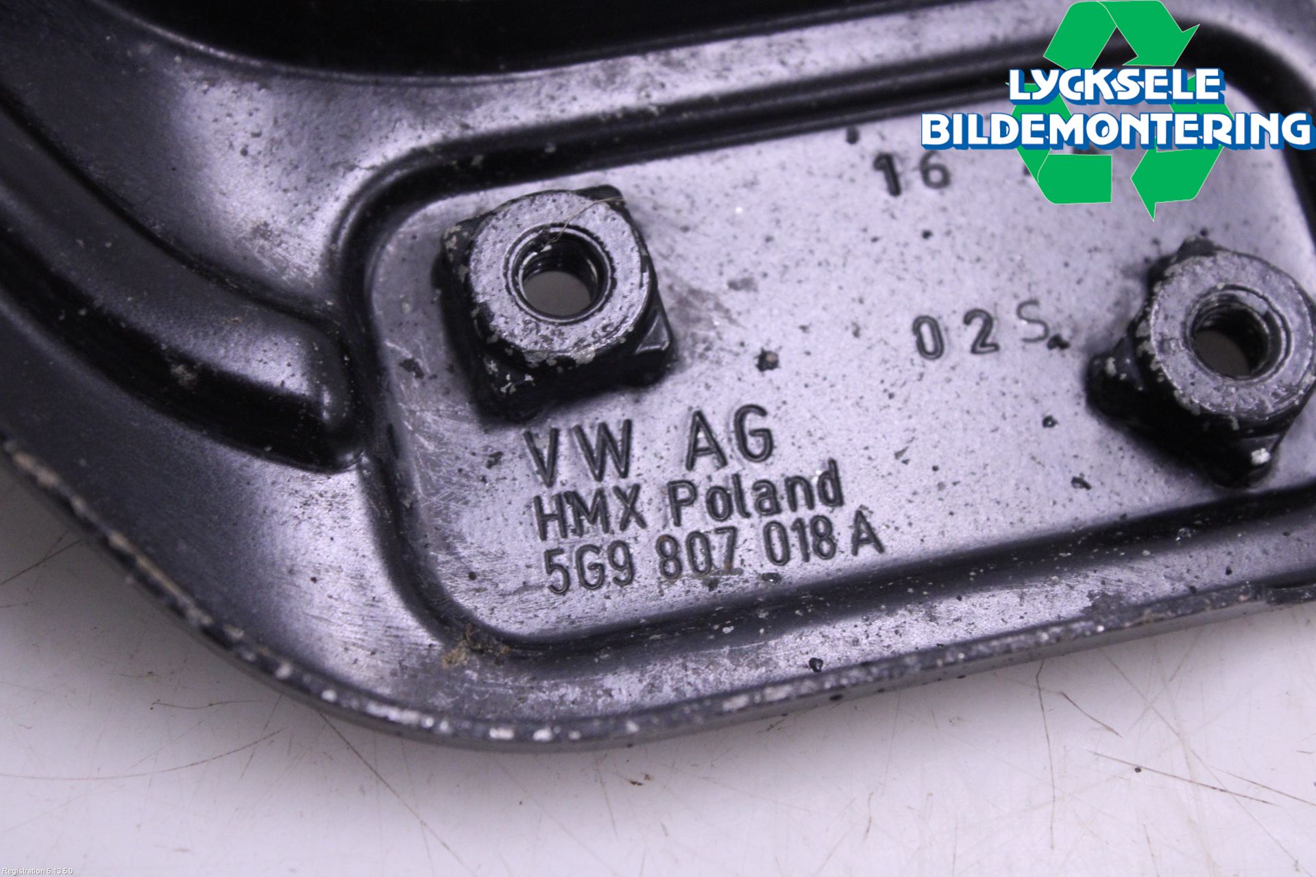 Volkswagen VW GOLF / E-GOLF VIII 20- Stötfångarfäste Bak Hö