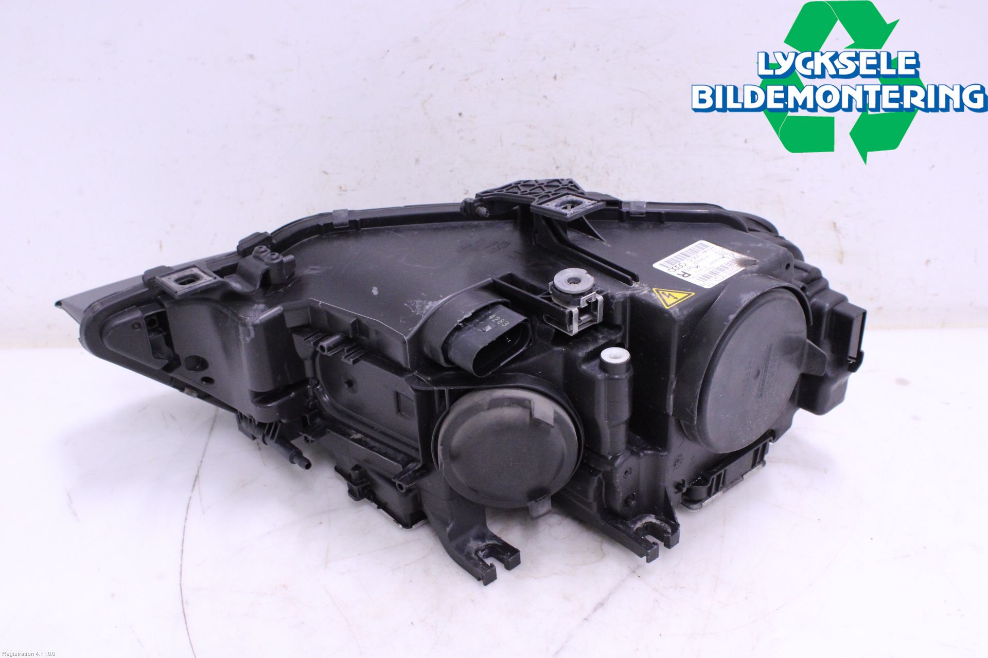 Audi A4 12-15 Strålkastare Höger