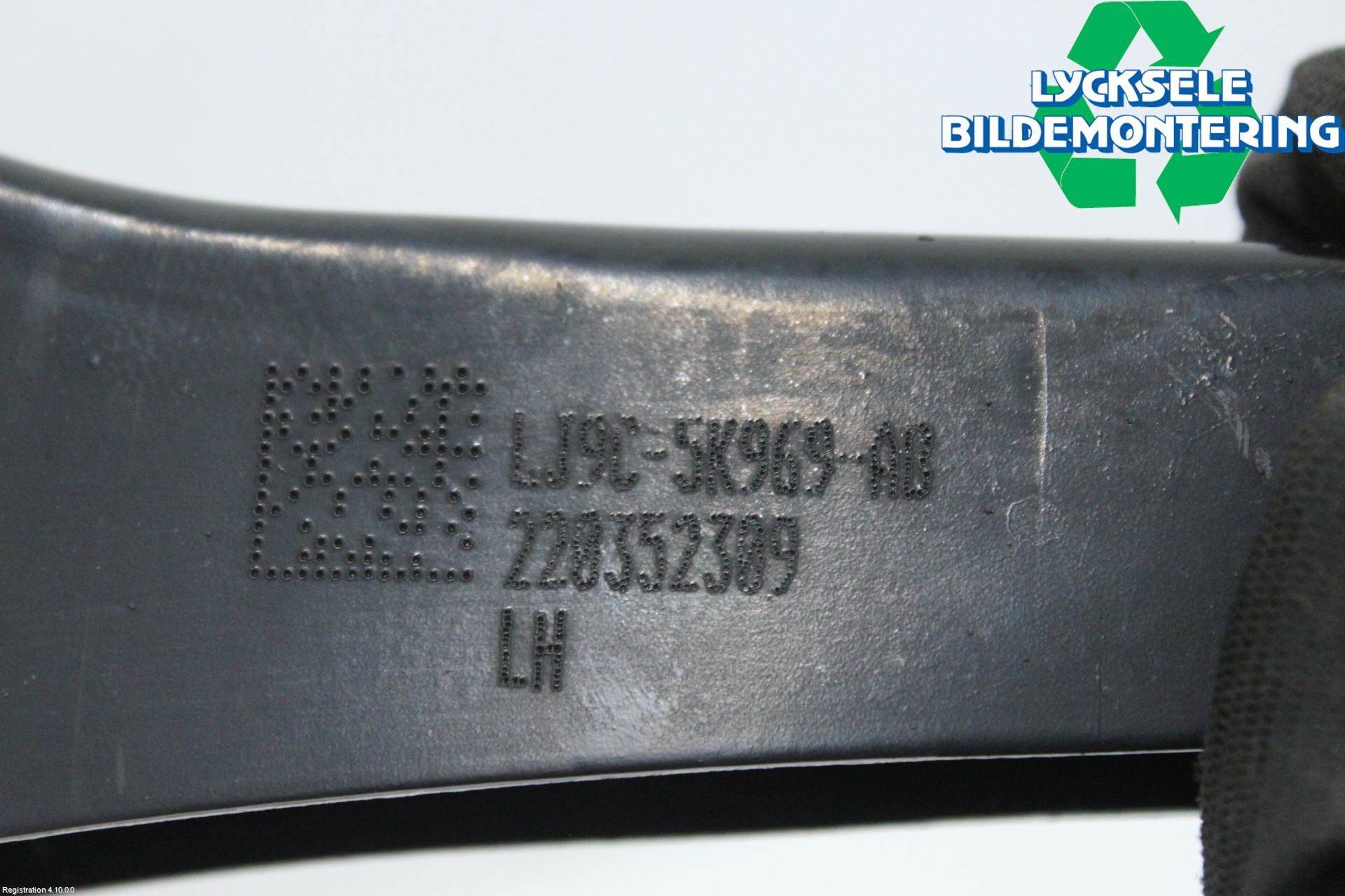 Ford MUSTANG Mach-E 21- Bärarm Bak Vänster