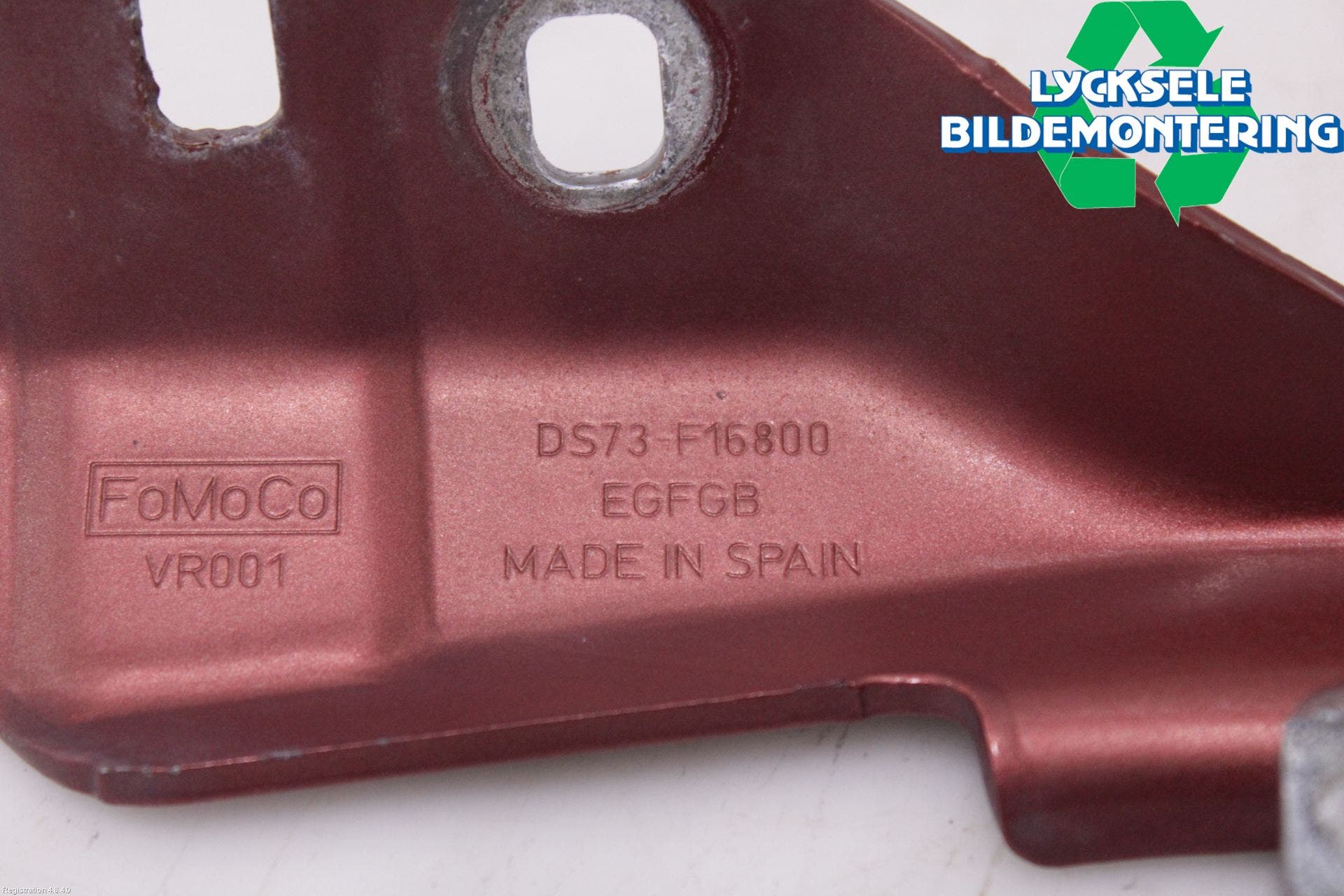 Ford MONDEO 15-22 Huvgångjärn