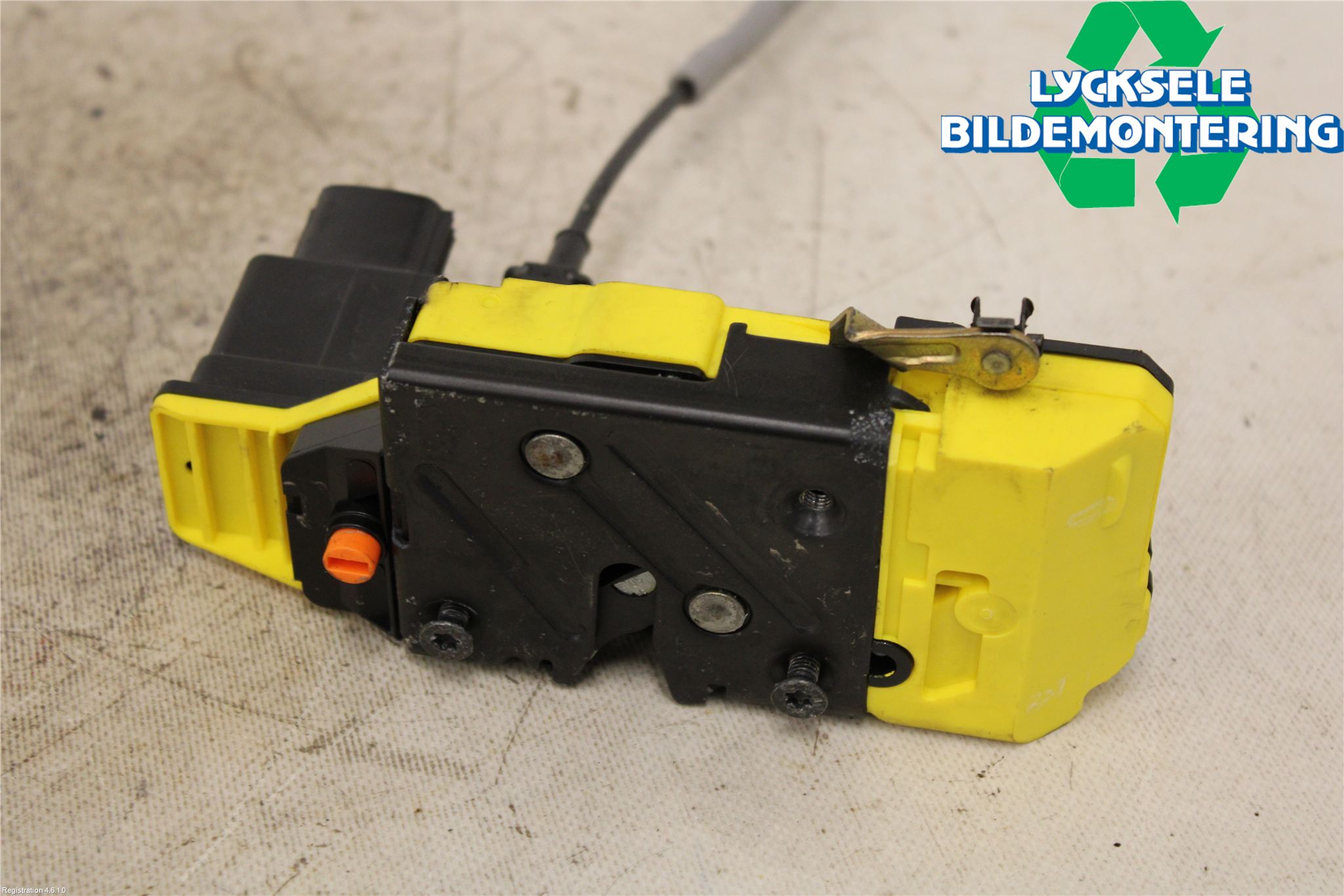 Volvo XC70 05-07 Låskista-Dörrlås